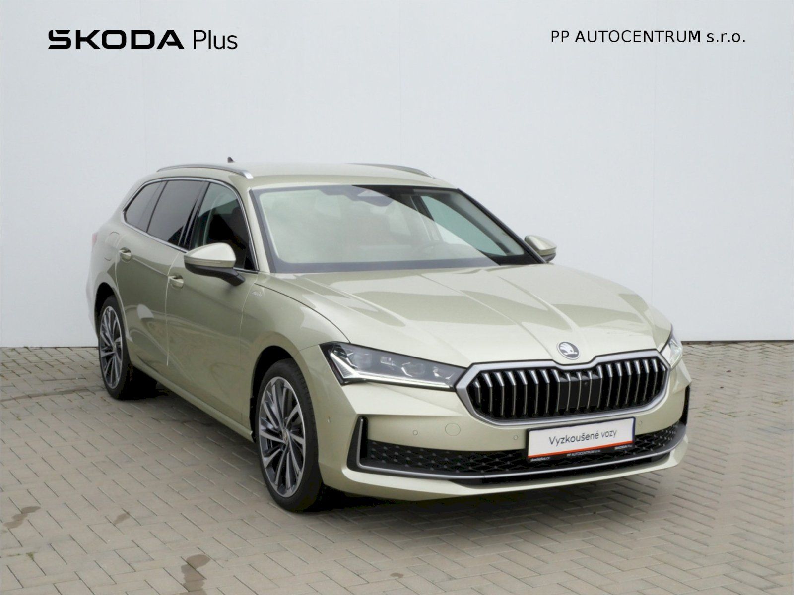 Škoda Superb, L&K DSG 2.0TDI 110kW - fotka 6