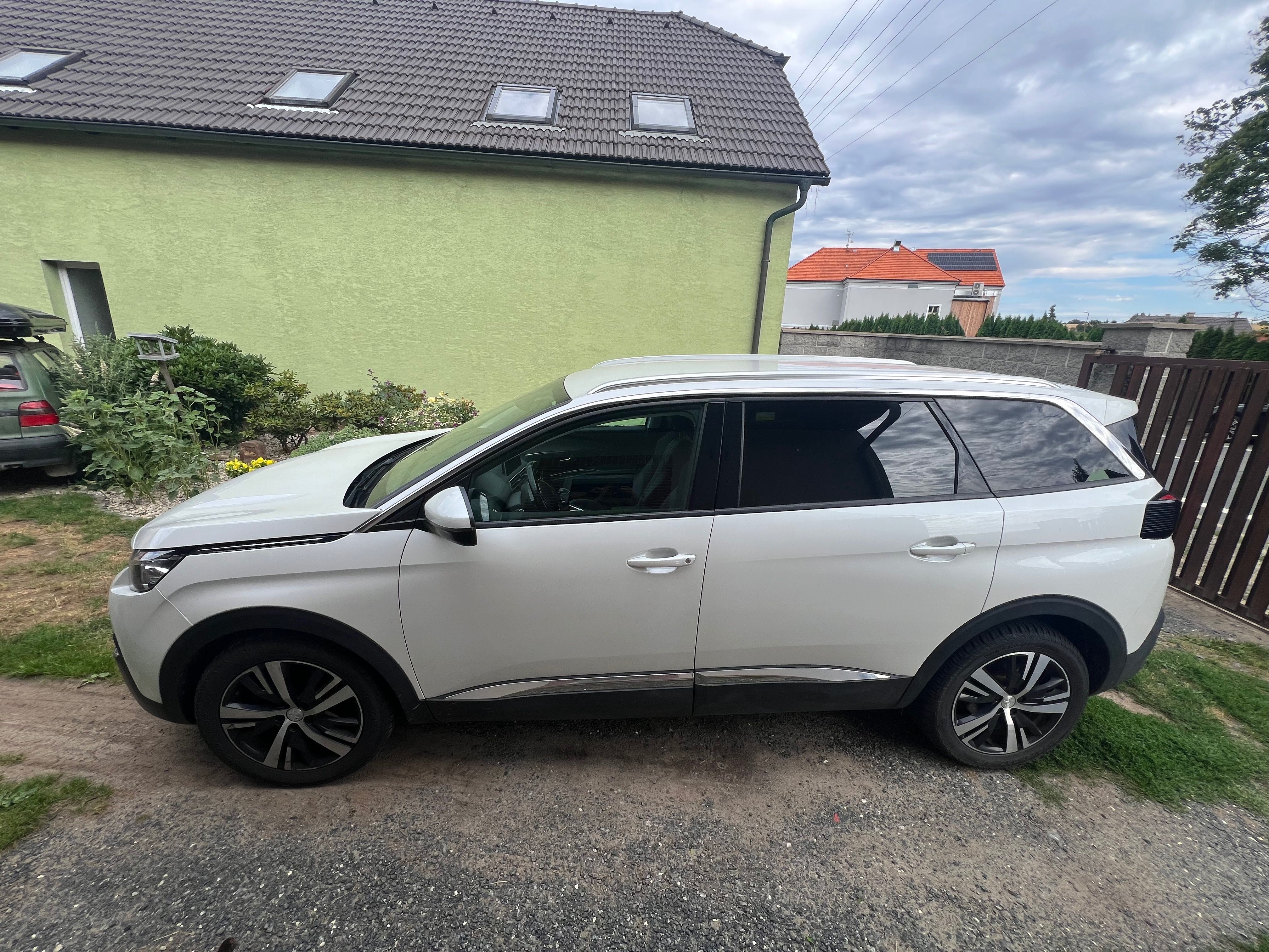 Peugeot 5008, 1,2 PT Allure - zavada - fotka 4