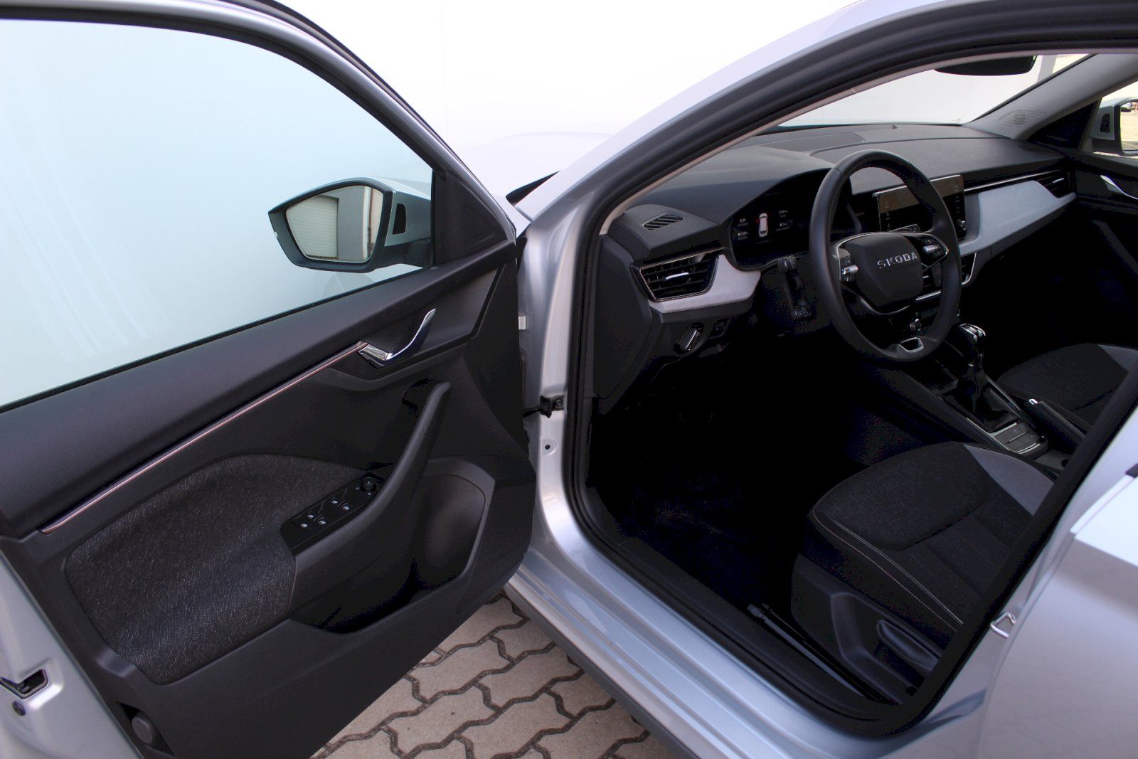 Škoda Kamiq, Top Selection 1.0 TSI 85 kW DS - fotka 6