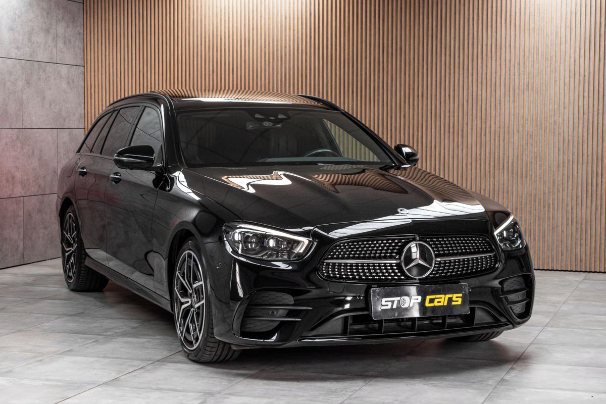 Mercedes-Benz Třídy E, E 220d AMG*4MATIC*TAŽNÉ*ACC*ČR - fotka 3
