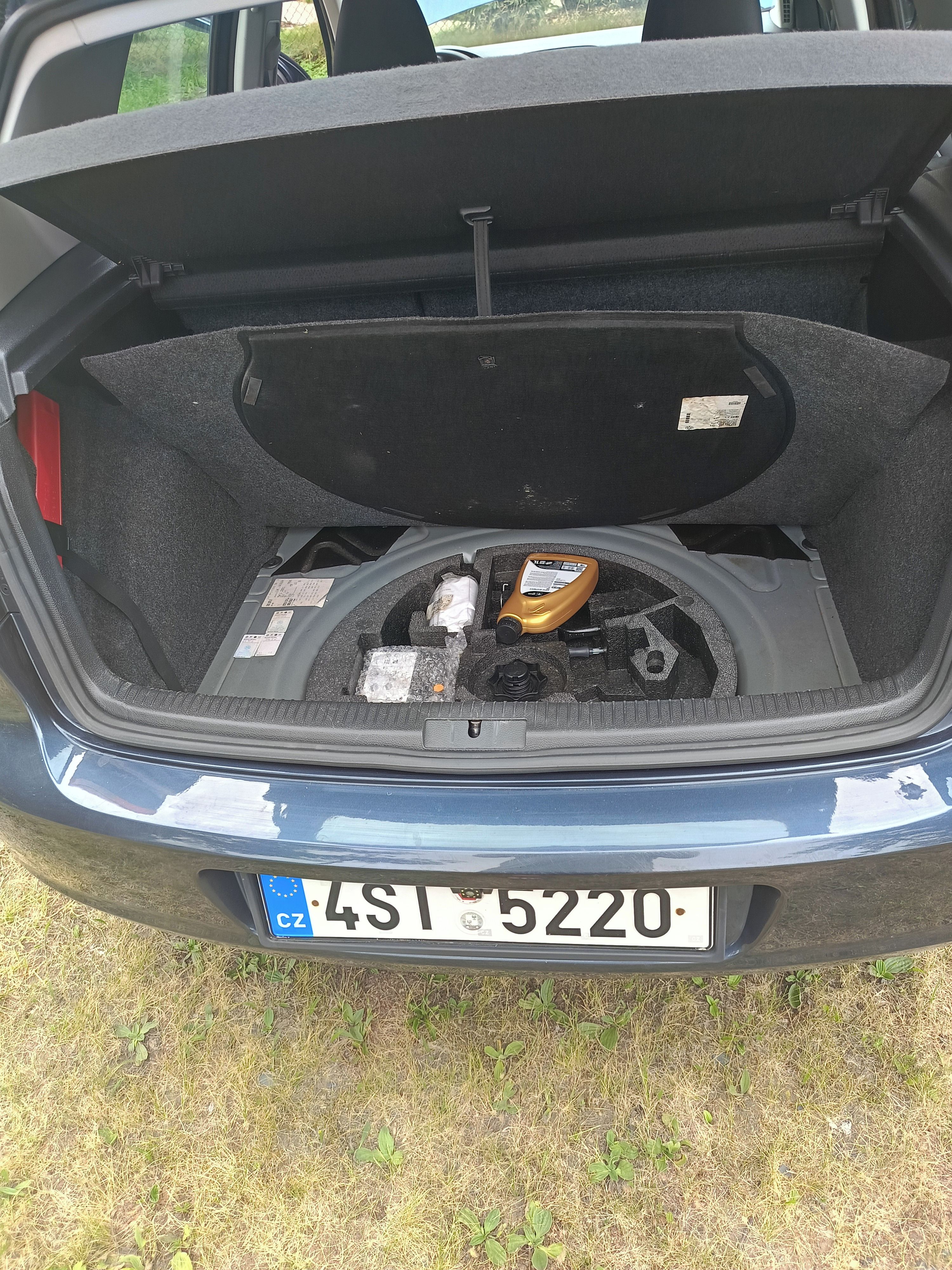 Volkswagen Golf, Golf 6 1.4MPI 59kW - fotka 5