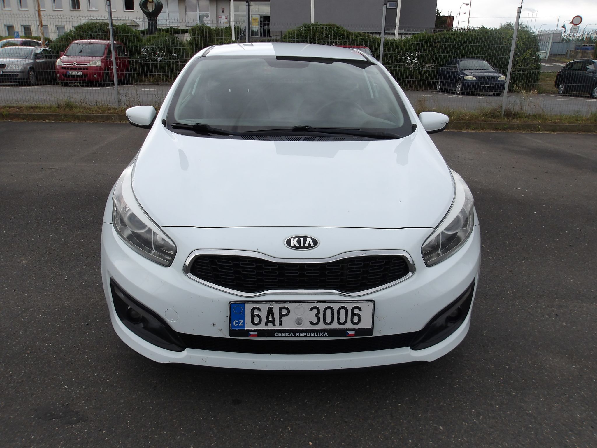 Kia ProCeed, 1,4CRDi 2 MÍSTA (PICK-UP) - fotka 2