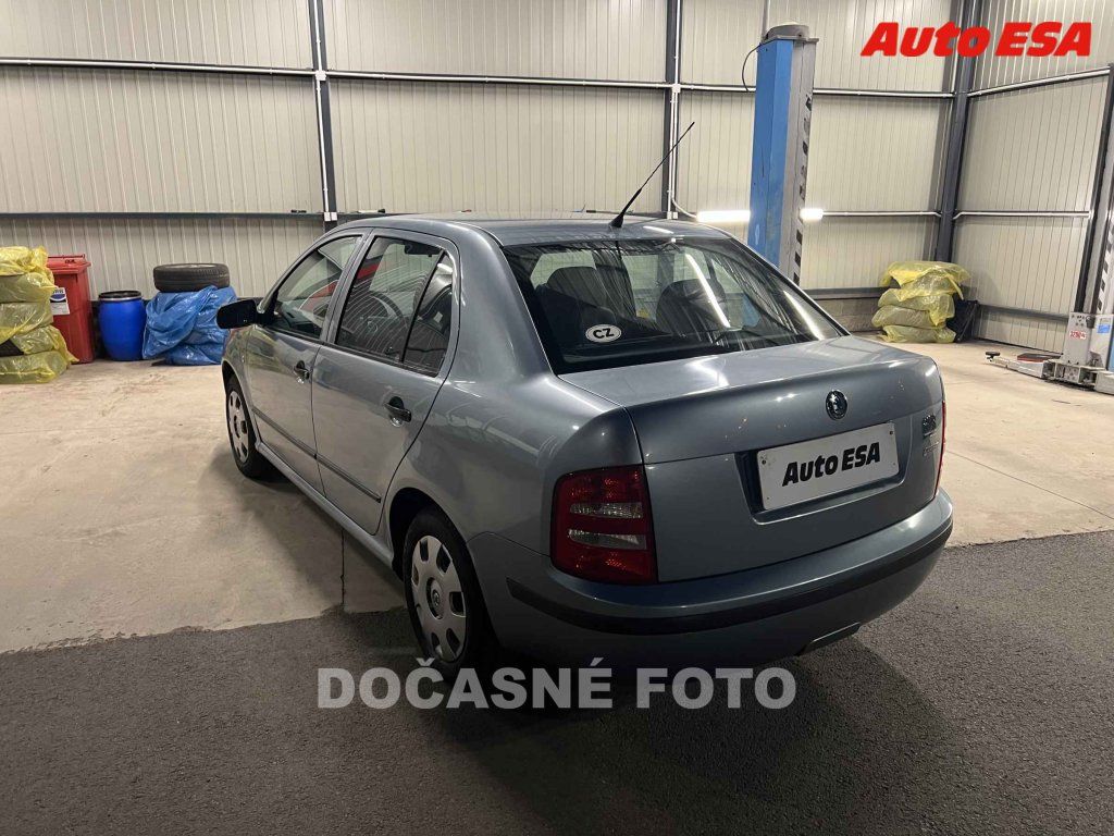Škoda Fabia, 1.2i,2.maj,ČR,servis.kniha - fotka 2