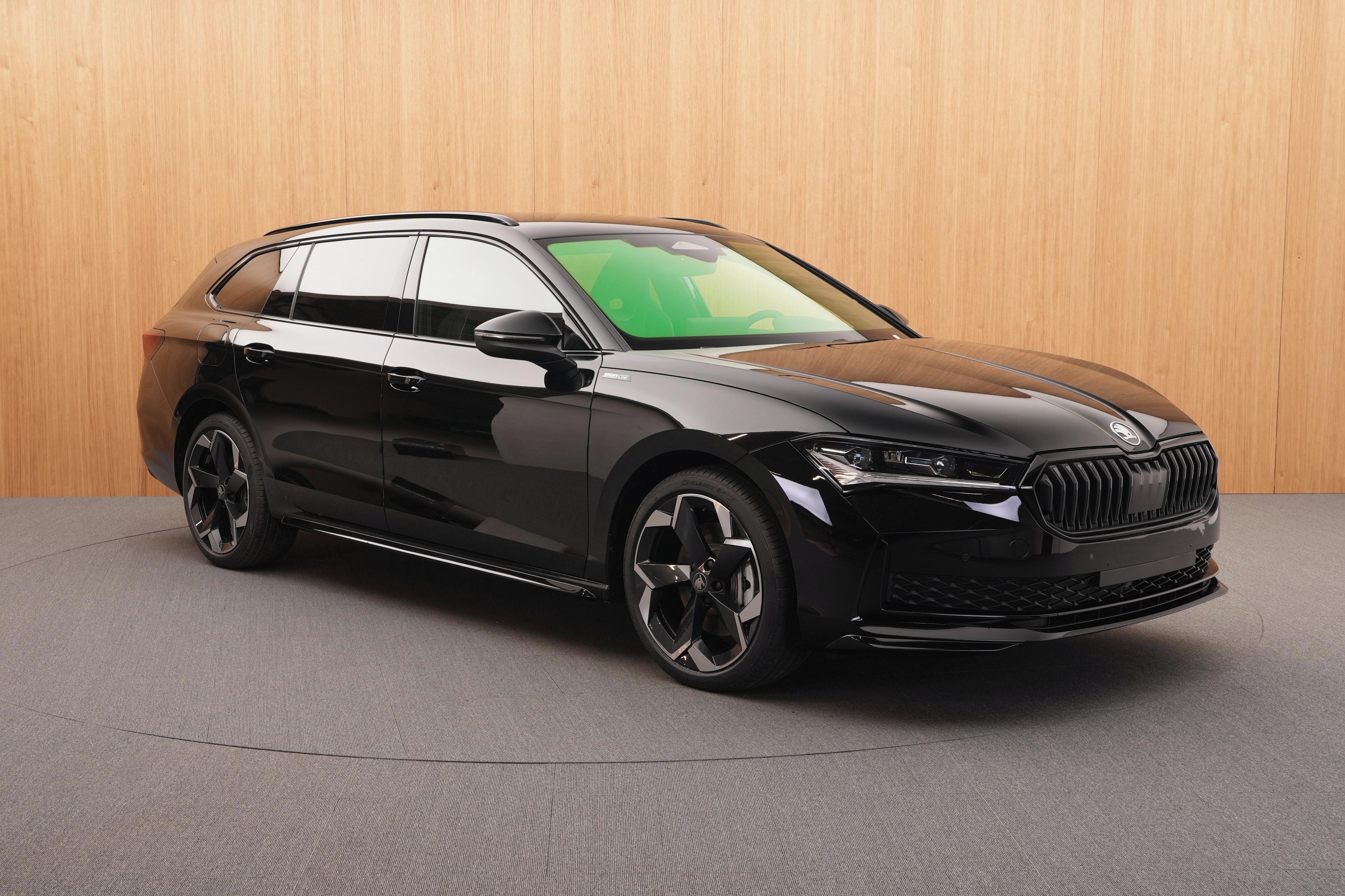 Škoda Superb, Sportline 2.0 TDI 4x4 DSG - fotka 6