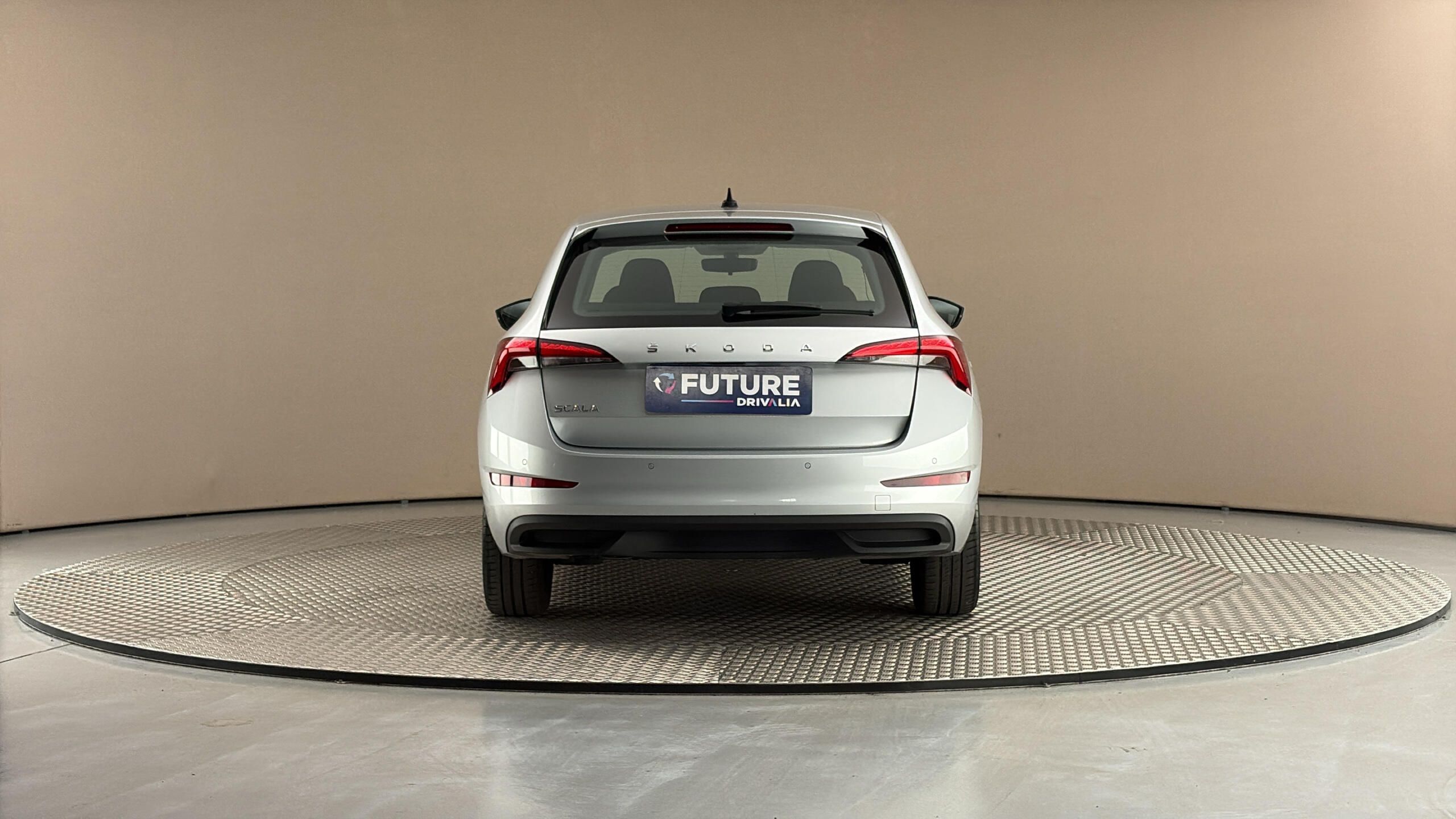 Škoda Scala, 1.0 TSI Ambition - fotka 5