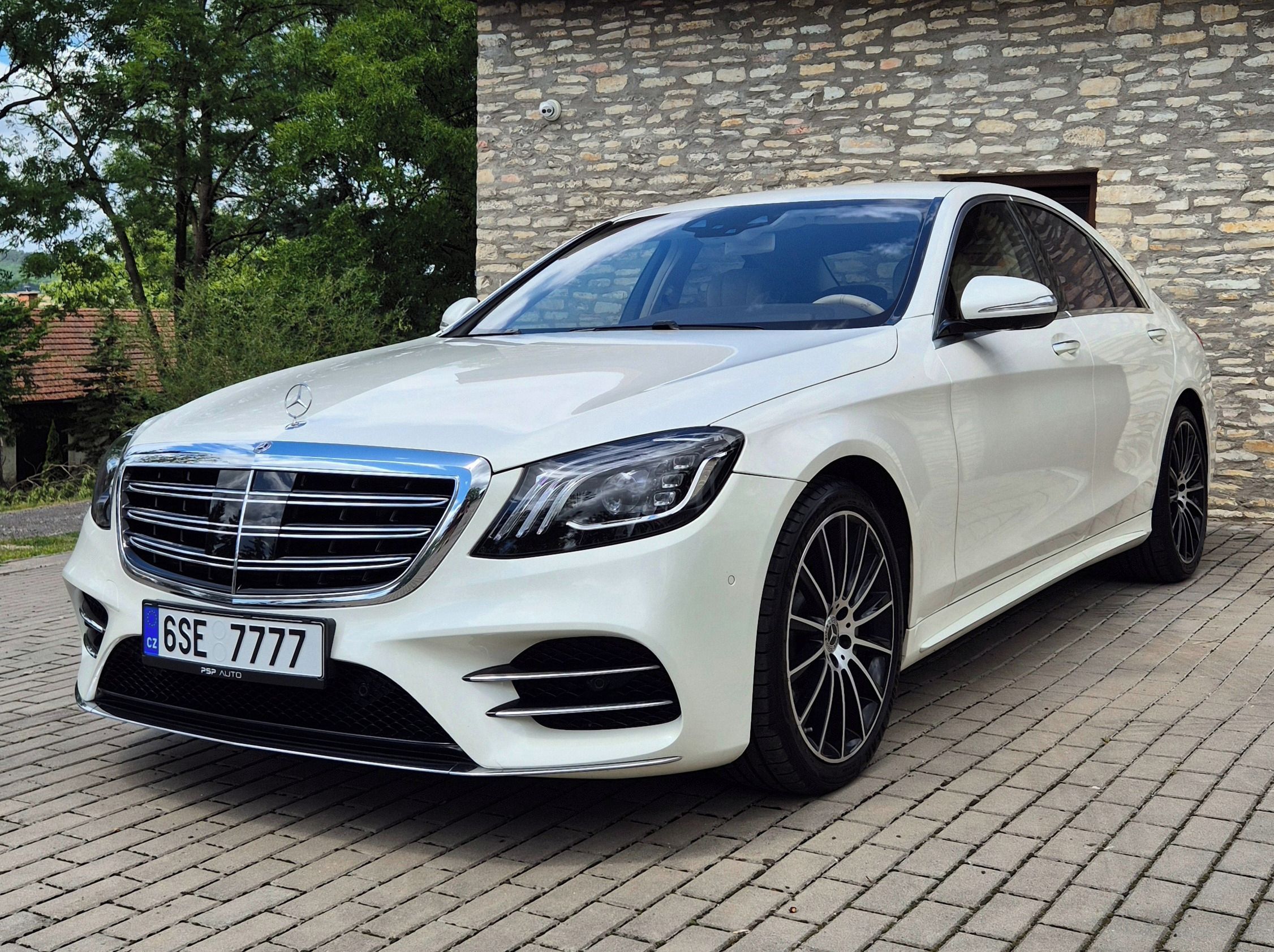 Mercedes-Benz Třídy S, 560 AMG 4MATIC Sedan (W222) - fotka 3