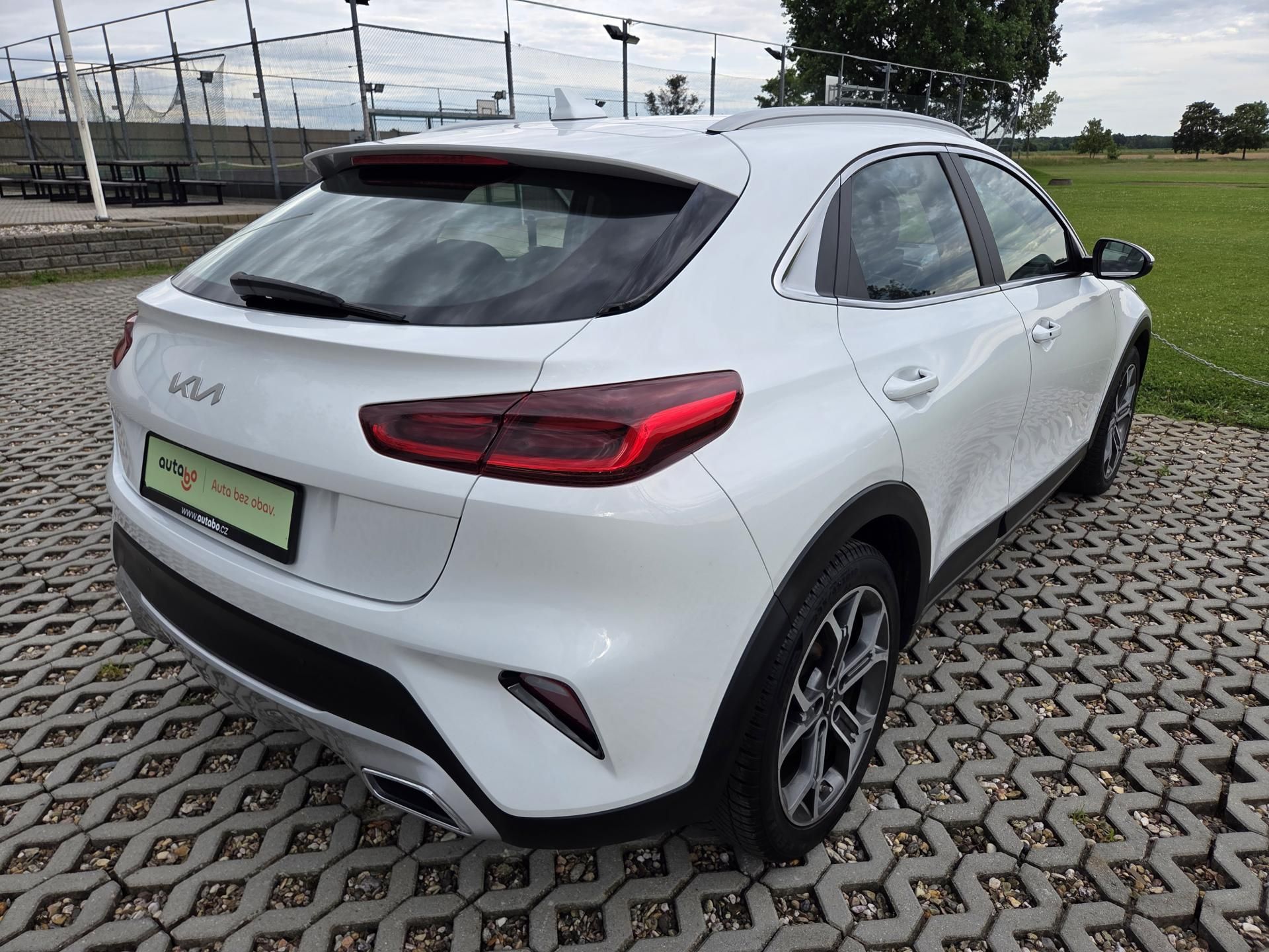 Kia XCee´d, Plug-in-Hybrid, 1.6 GDI, DPH - fotka 6