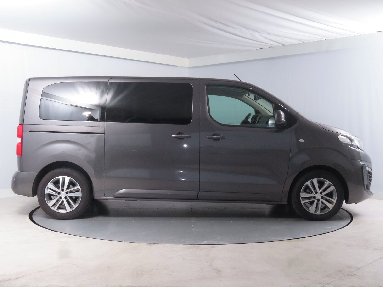 Peugeot Traveller, 2.0 BlueHDi, Klima, ČR, 1Maj - fotka 6