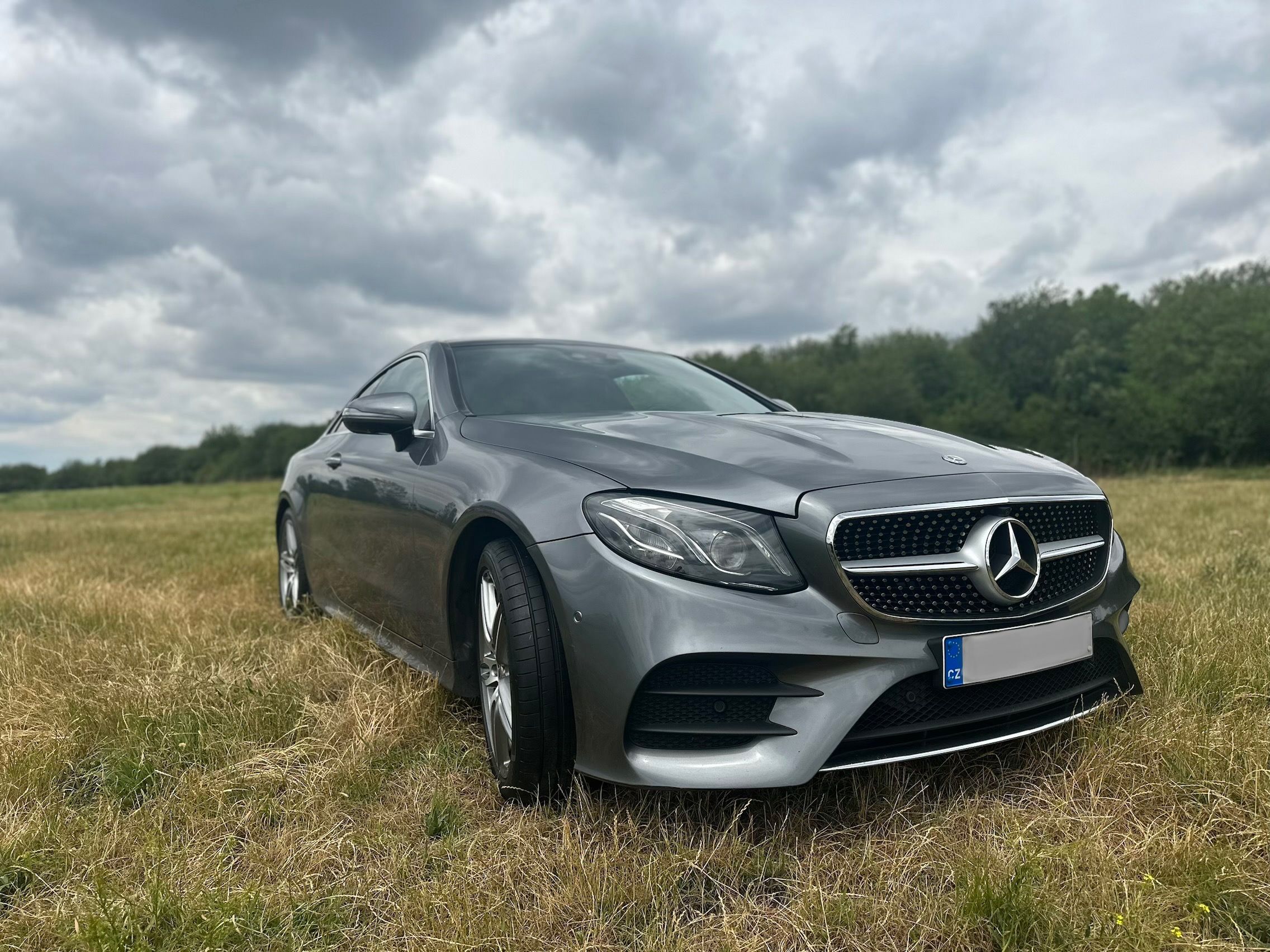 Mercedes-Benz Třídy E, 220d coupe 4MATIC, AMG, 4x4 - fotka 5