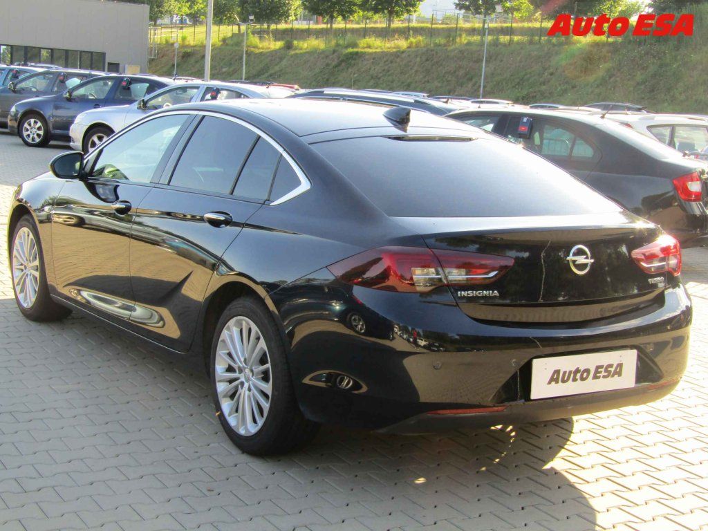 Opel Insignia, 1.5T,LED,navi park.čidla - fotka 6