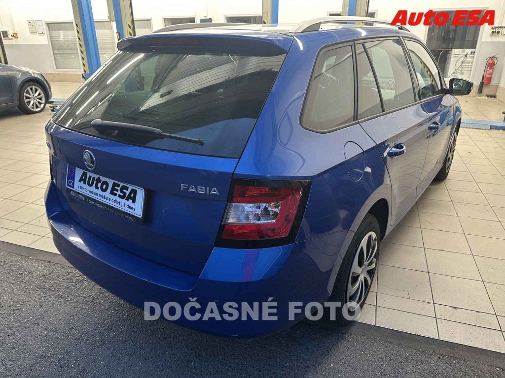 Škoda Fabia, 1.2 TSI,ČR - fotka 2