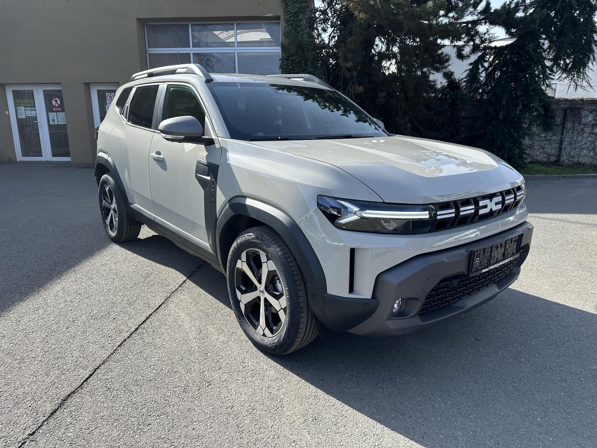 Dacia Duster, HYBRID 155 - VÝPRODEJ, SKLADEM - fotka 2