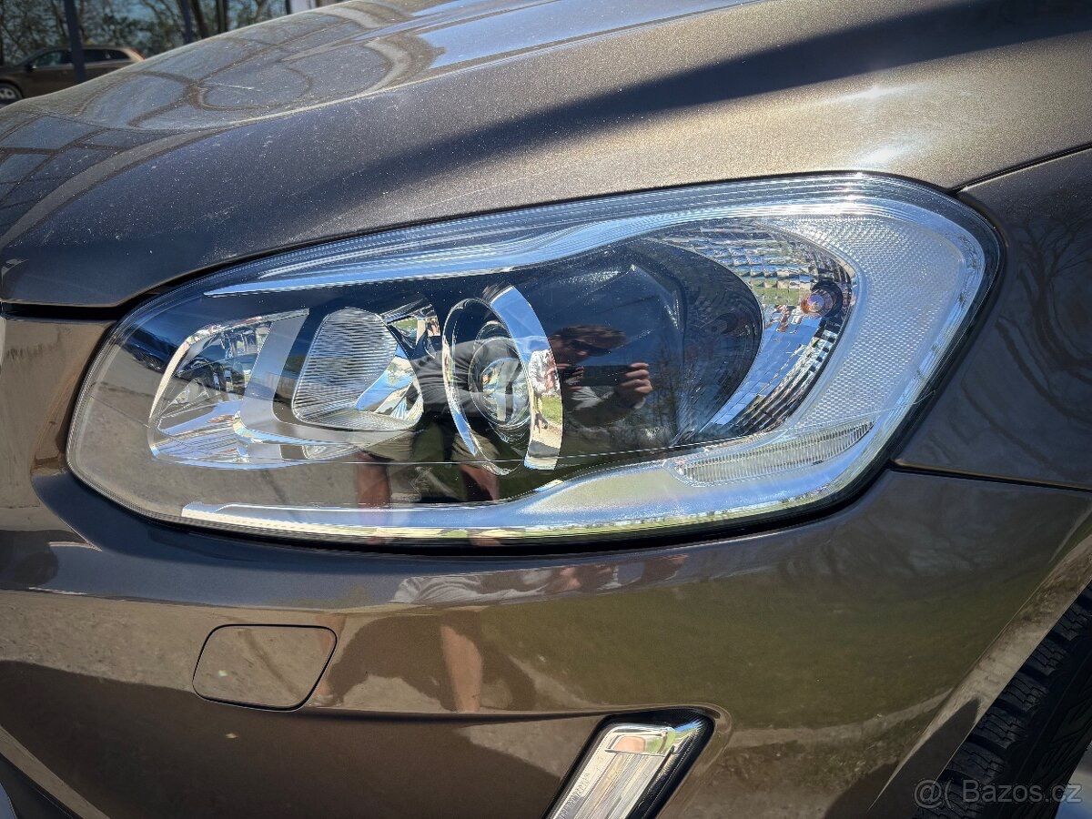 Volvo XC60 - fotka 5