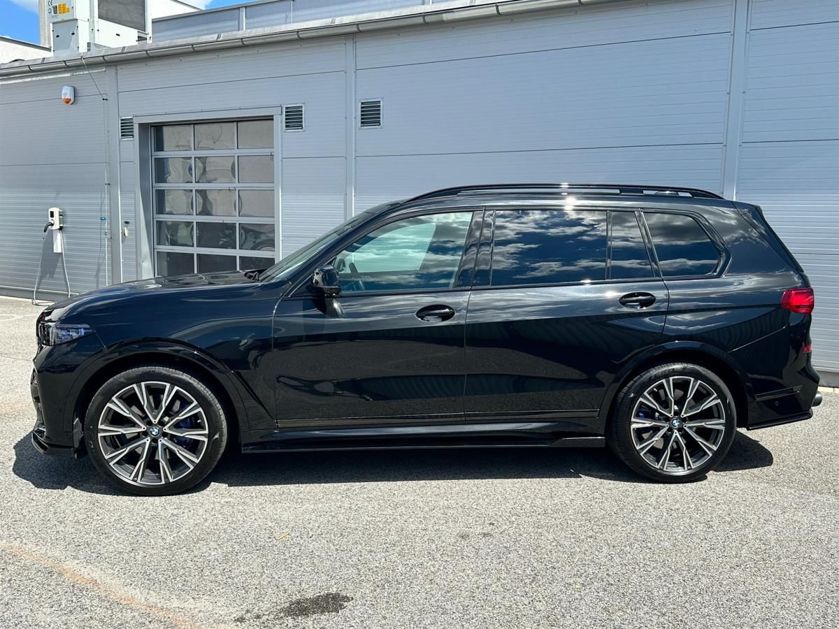 BMW X7, M50i - fotka 3