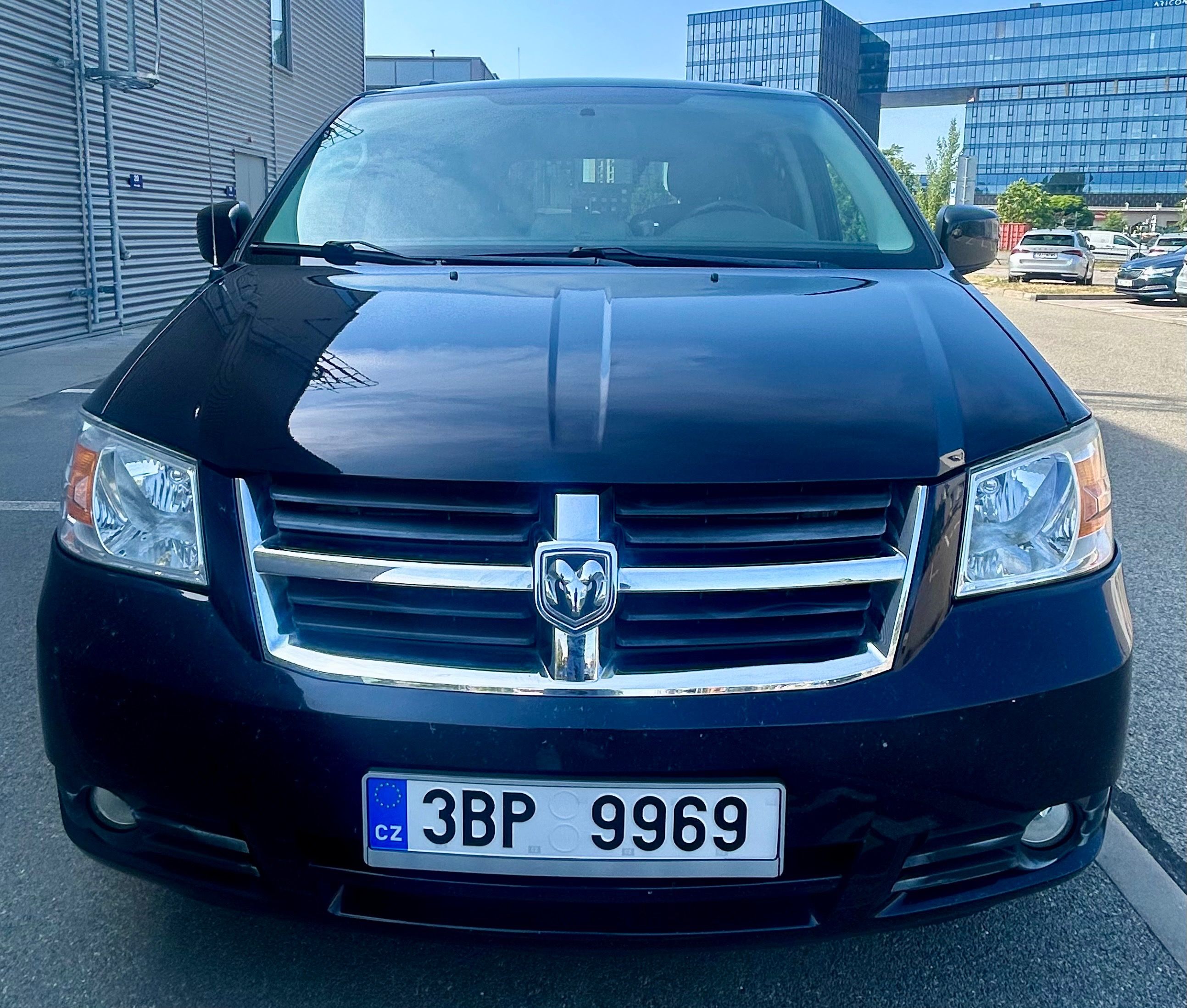Dodge Grand Caravan, 3.8 147KW 7MÍST AUT-TV-KAMERA - fotka 3