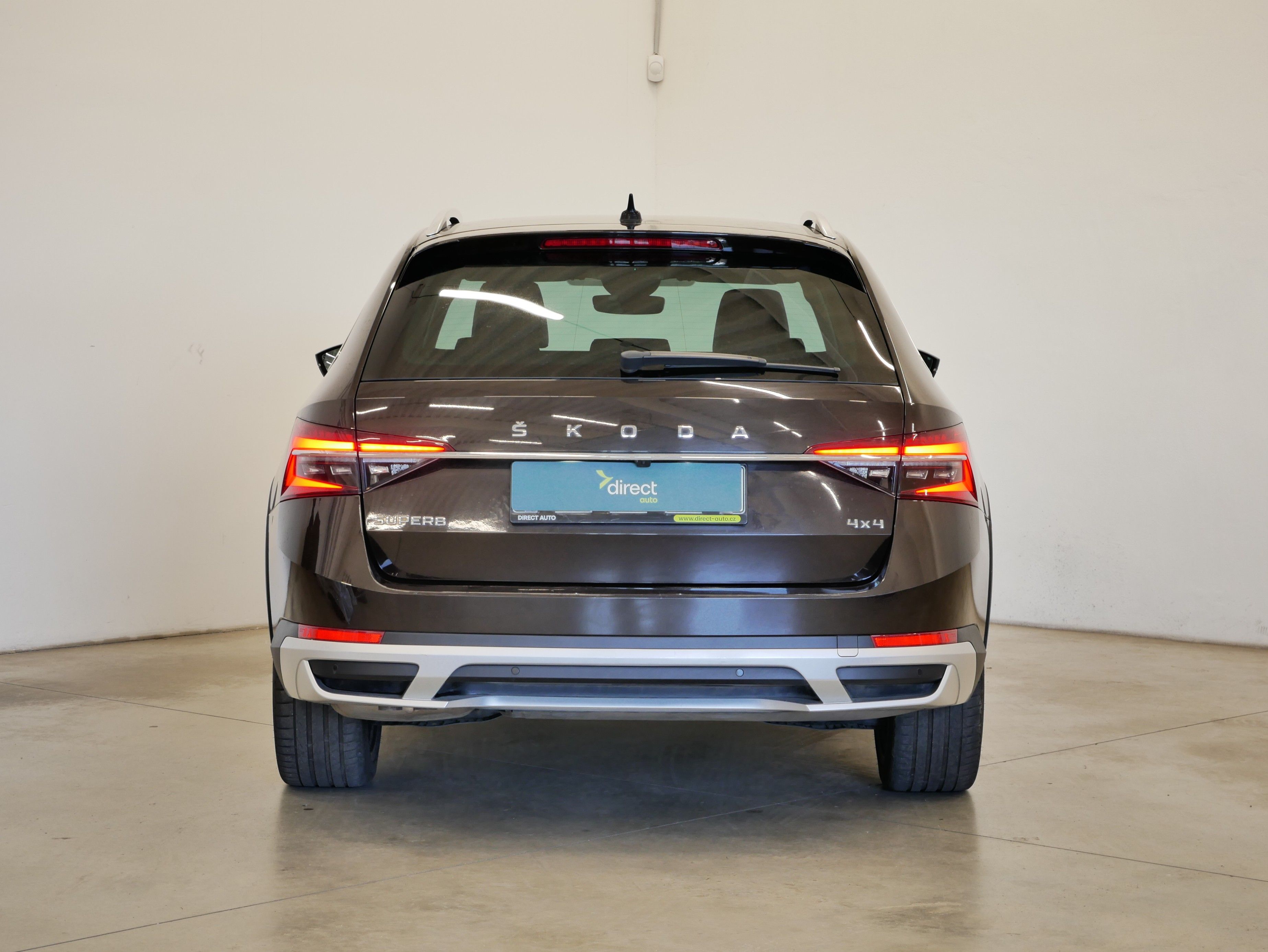 Škoda Superb, 2.0 TDI 140 kW Scout - fotka 6