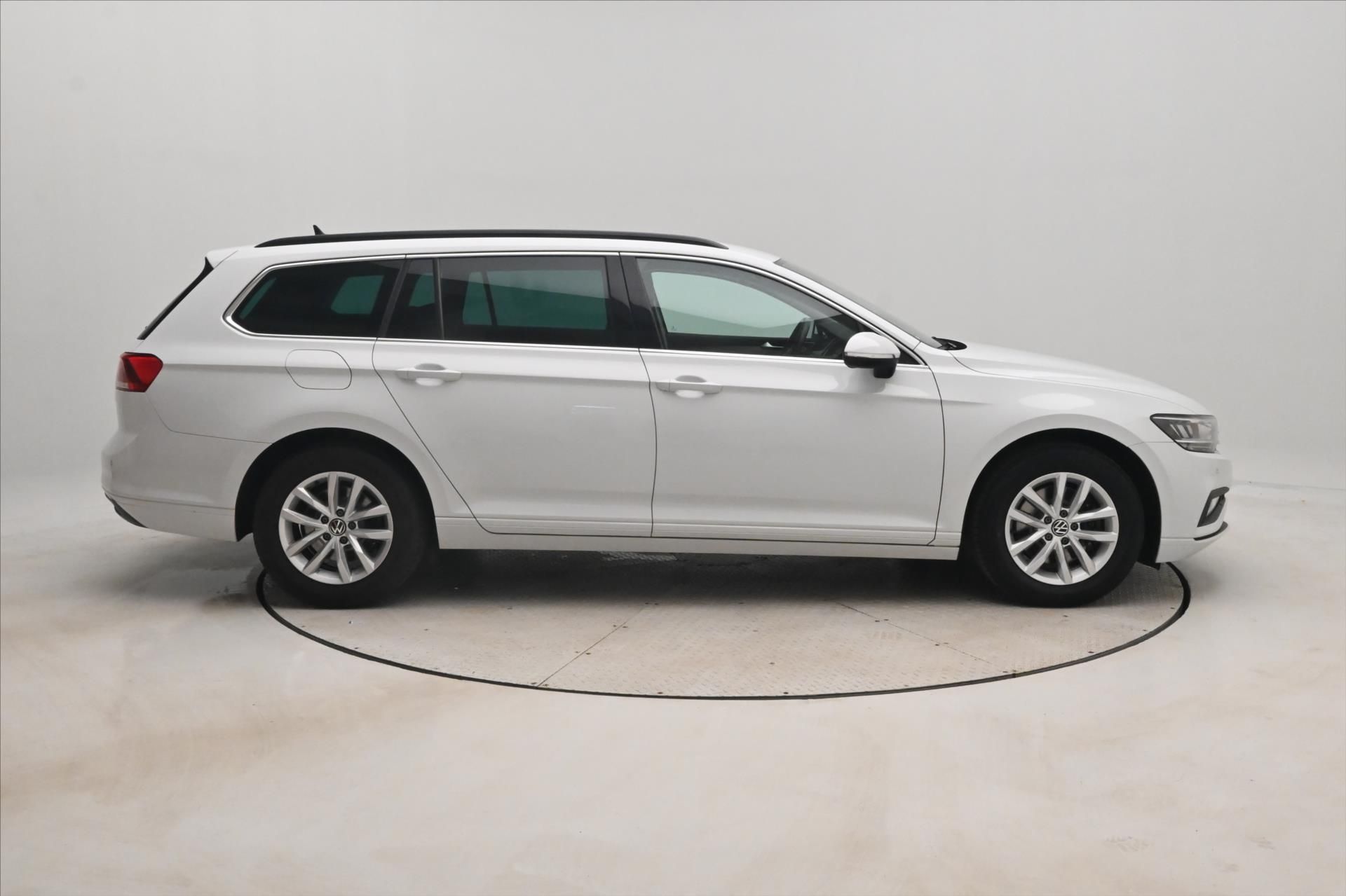 Volkswagen Passat, 2,0 TDI 110 kW DSG Business Zá - fotka 4