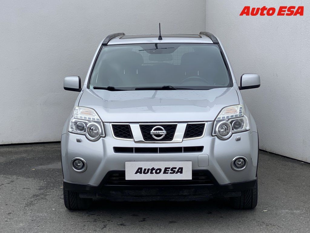 Nissan X-Trail, 2.0 dCi 4x4,AT,xenon - fotka 2