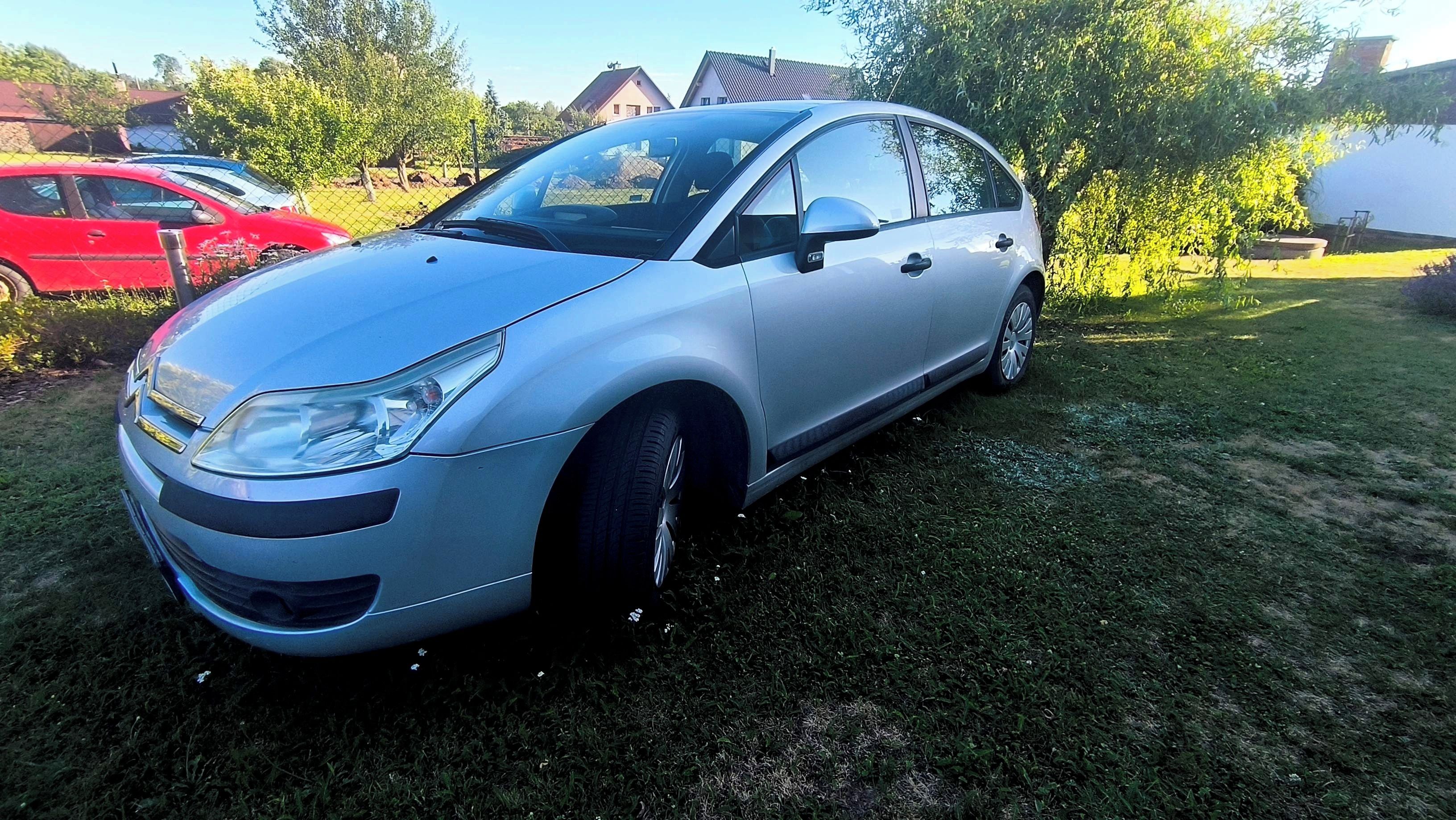 Citroën C4, Citroën C4 1.6i 16V (80 kW) - fotka 2