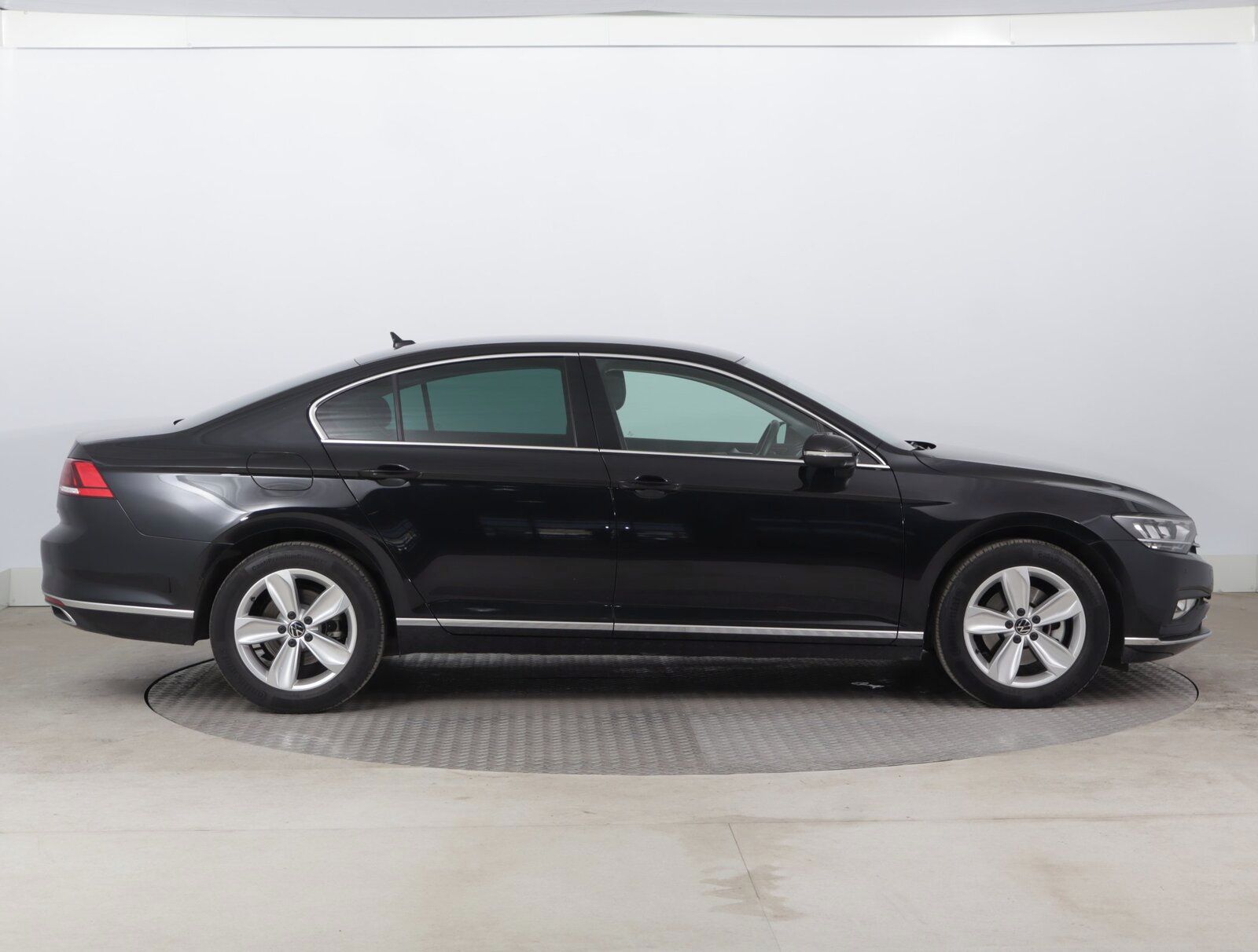 Volkswagen Passat, 2.0 TDI, Elegance, 4X4 - fotka 6