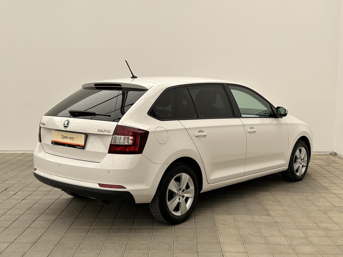Škoda Rapid, 1.0TSI 70kW  Ambition   Plus - fotka 2