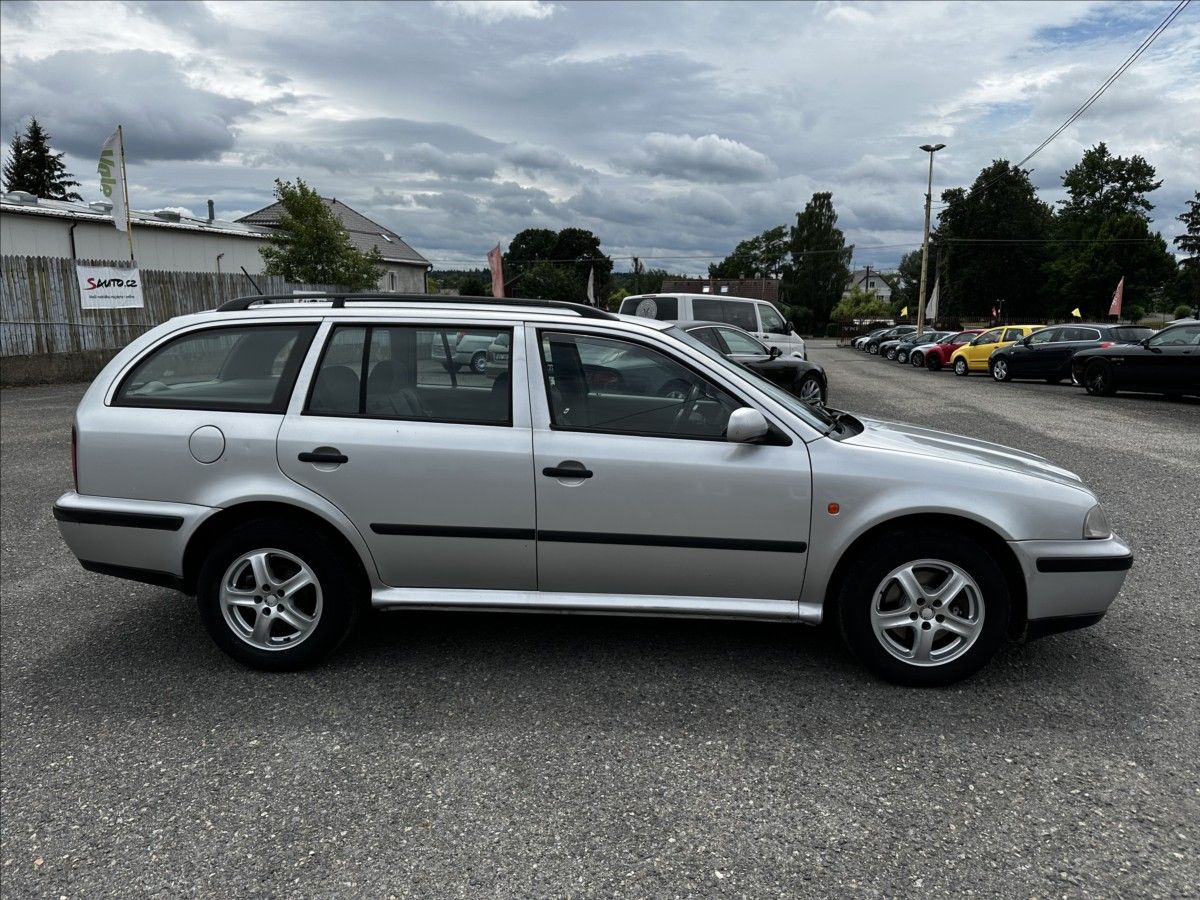 Škoda Octavia, 1,9 TDi-81kW-TAŽNÉ ZAŘÍZENÍ - fotka 6