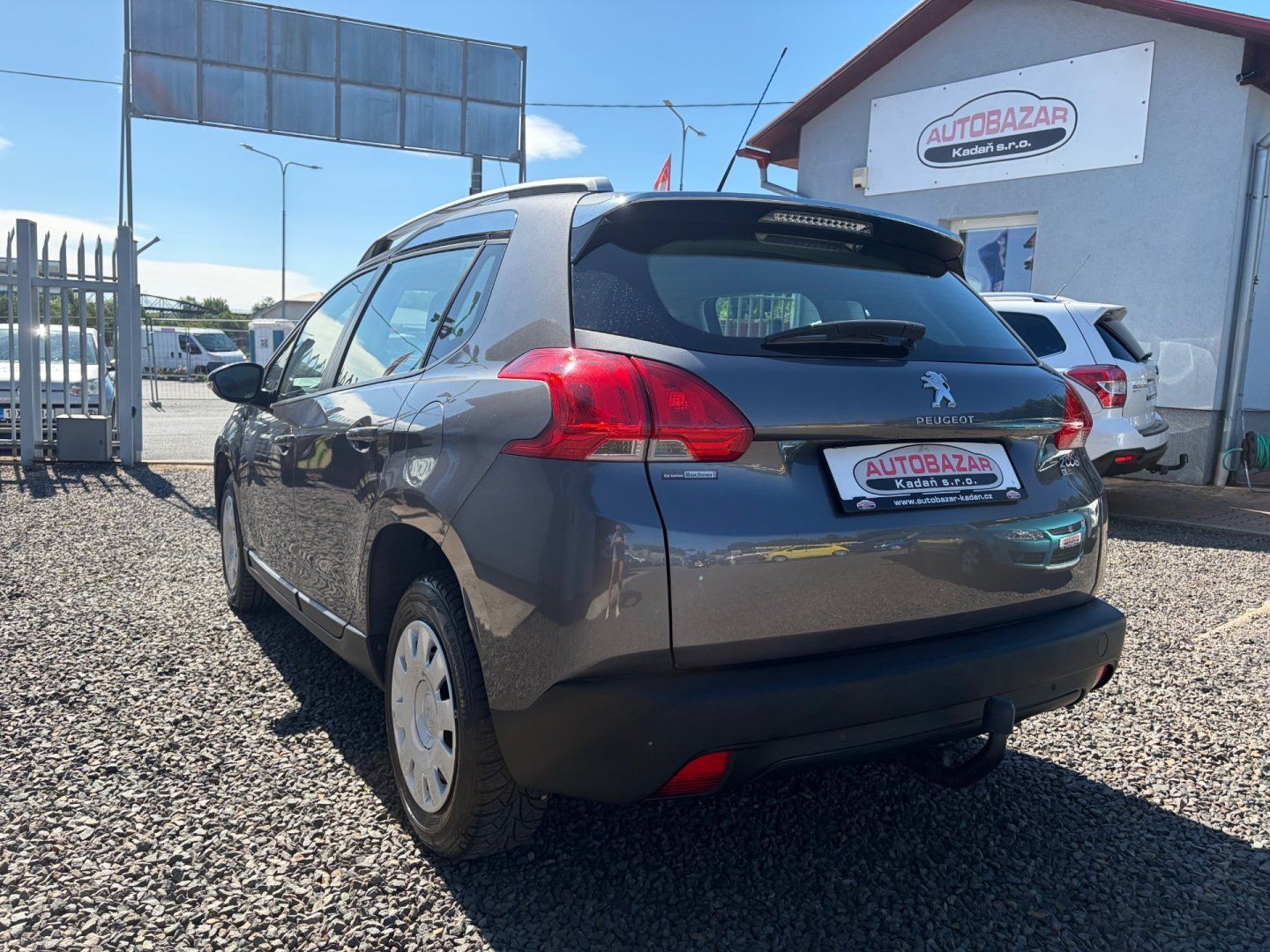 Peugeot 2008, 1,6 HDi,68kW,SERVISKA,1.MAJIT. - fotka 3