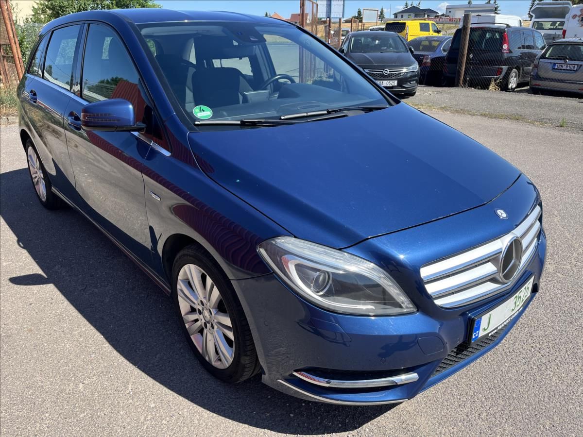 Mercedes-Benz Třídy B, 1,8 CDi KLIMA BIXENON SERVIS - fotka 3