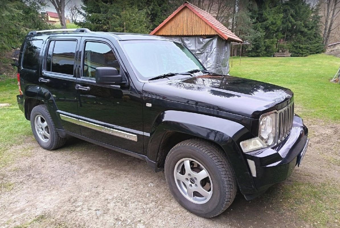 Jeep Cherokee, JEEP KK 2008 servisováno - fotka 4