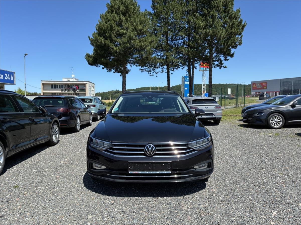 Volkswagen Passat, 2,0 KAMERA 360,KEYLESS,VIRTUAL - fotka 4