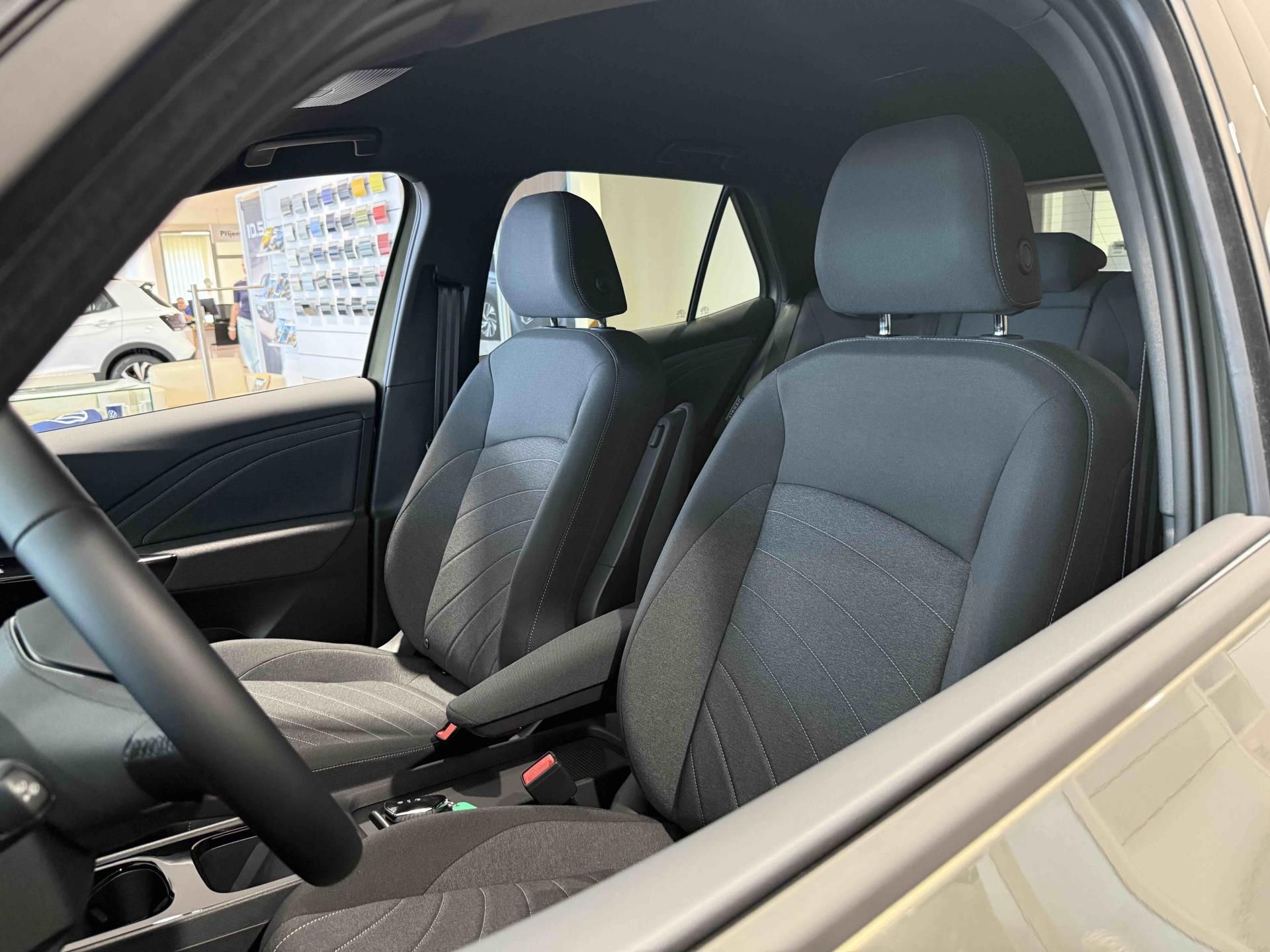 Volkswagen ID.3, 150 kW, 59 kWh - fotka 4
