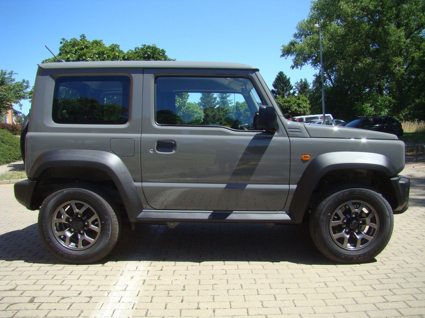 Suzuki Jimny, 1.5 VVT-i 4x4 - fotka 3