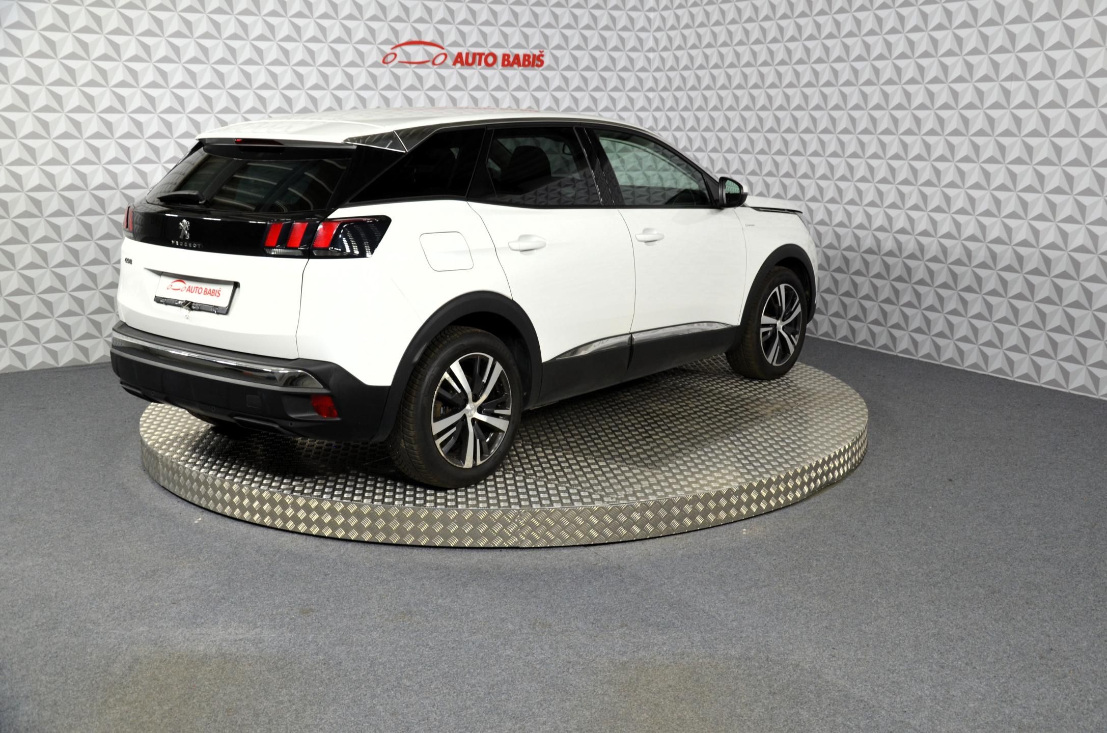 Peugeot 3008, 1.5bHDi 130 Allure - fotka 5
