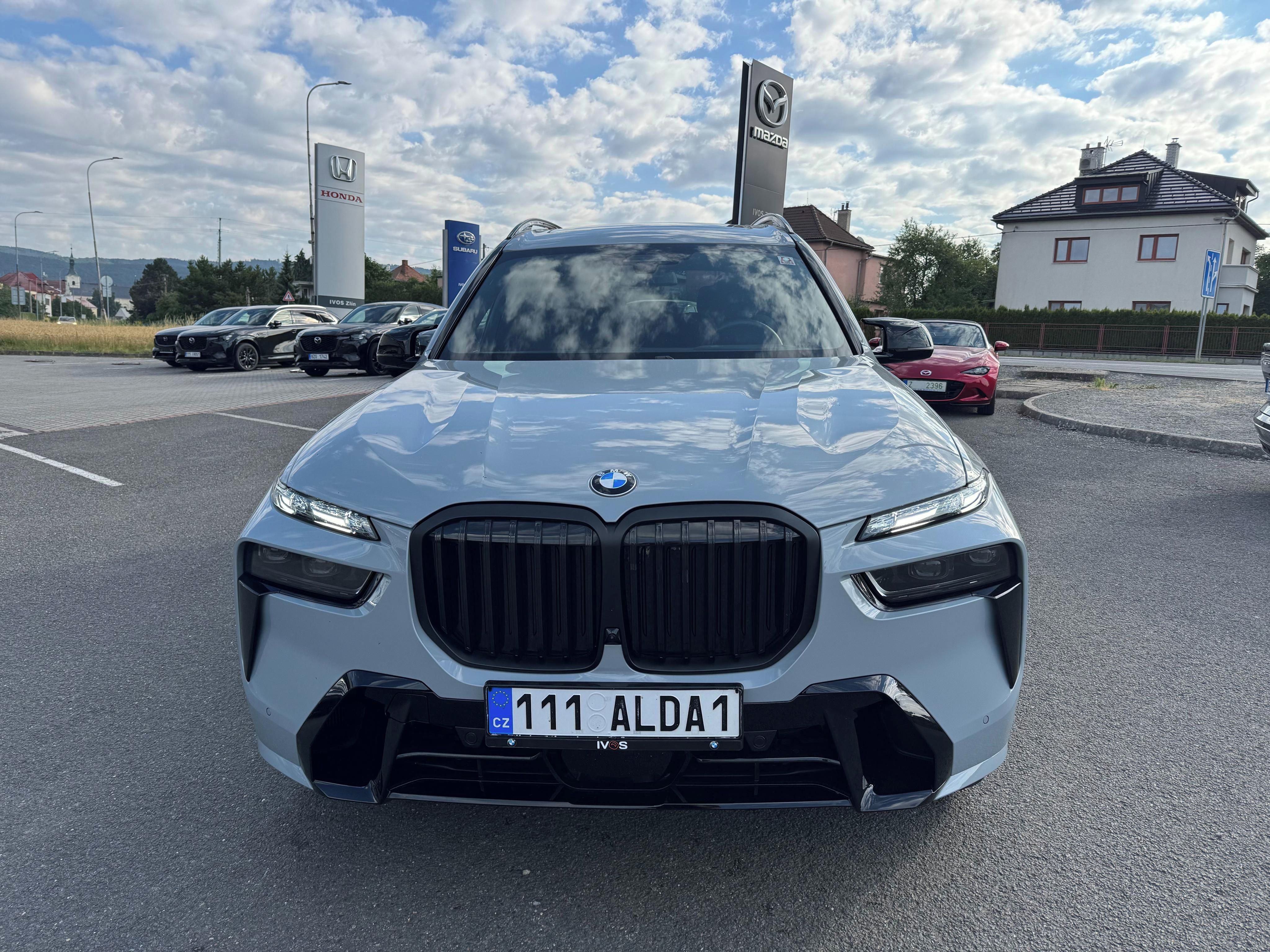 BMW X7, xDrive40d - fotka 2