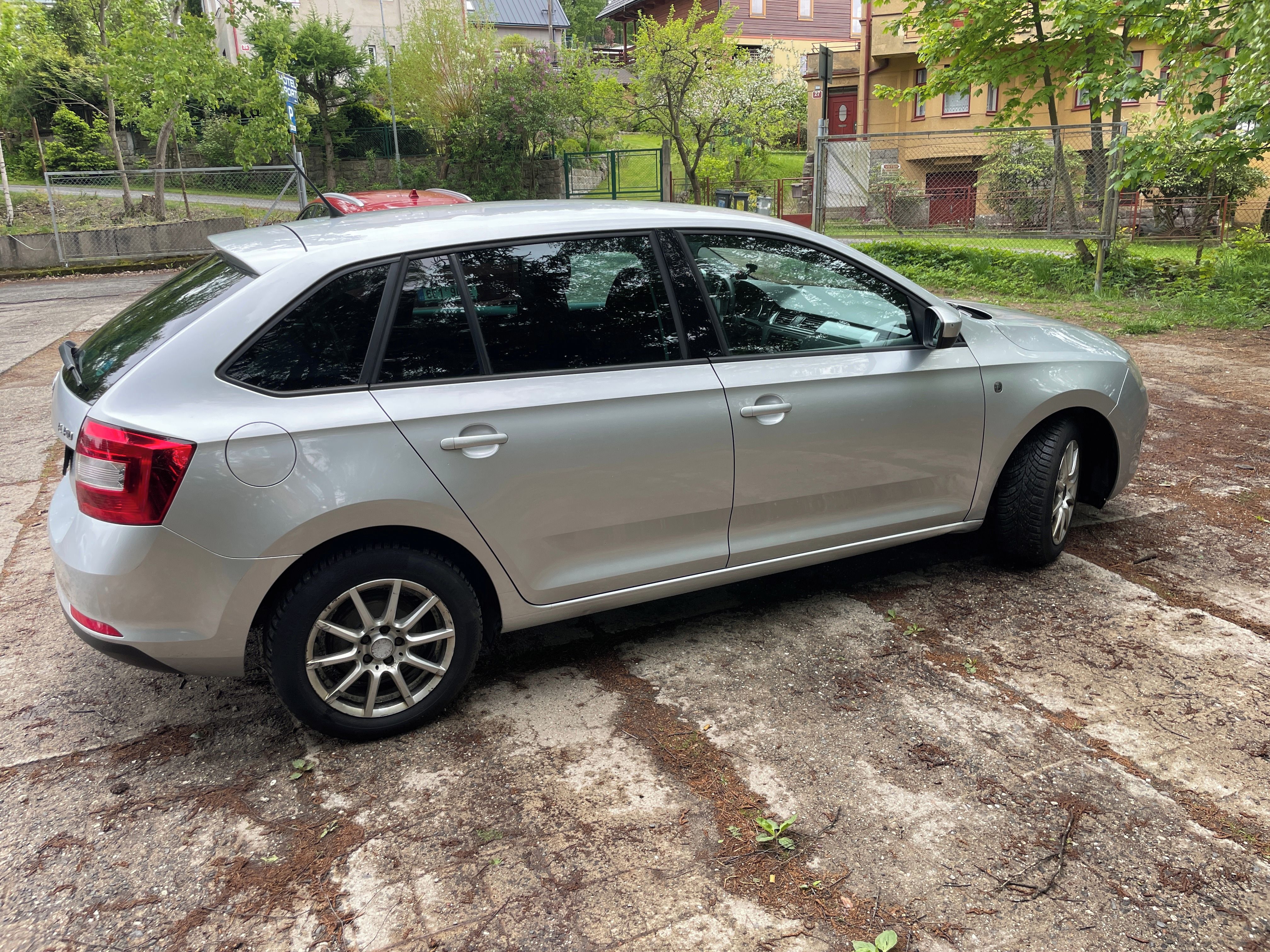 Škoda Rapid, 1.6 TDI , 2. Majitel - fotka 6