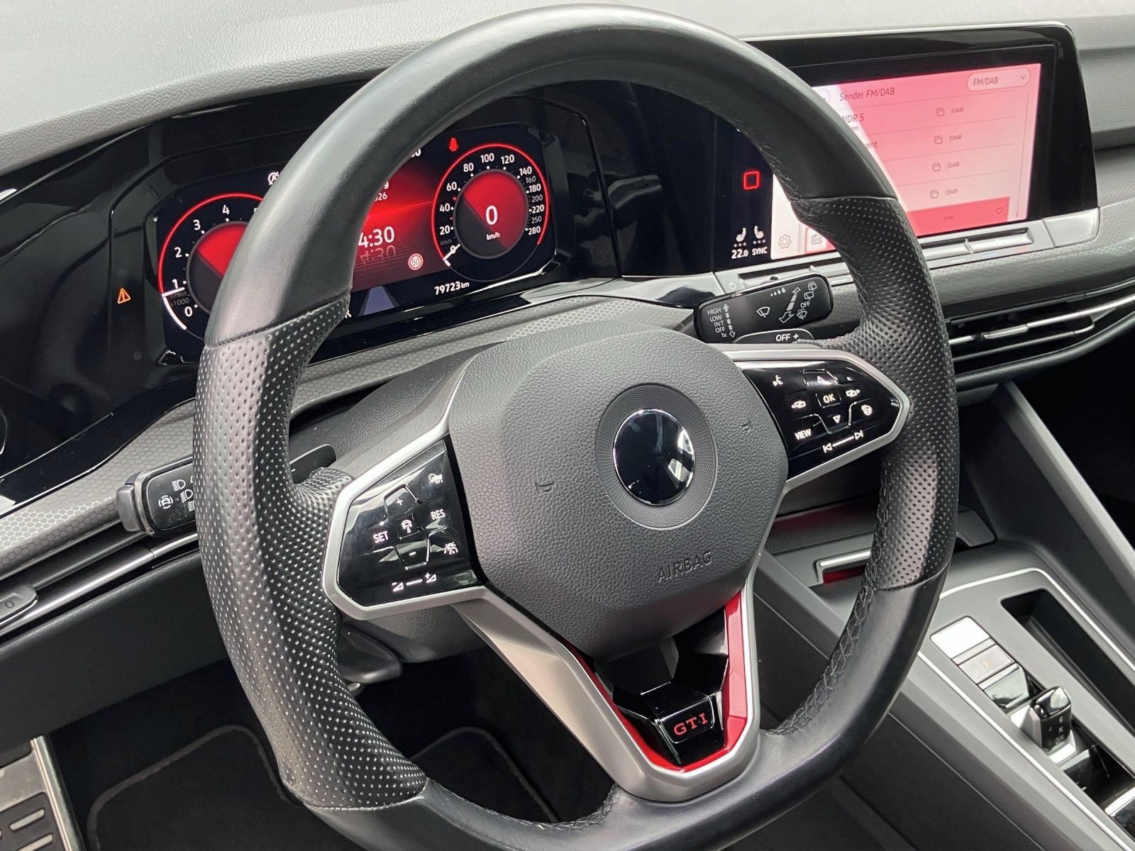 Volkswagen Golf, 2.0 TSI GTI DSG*Kamera*Navi - fotka 6