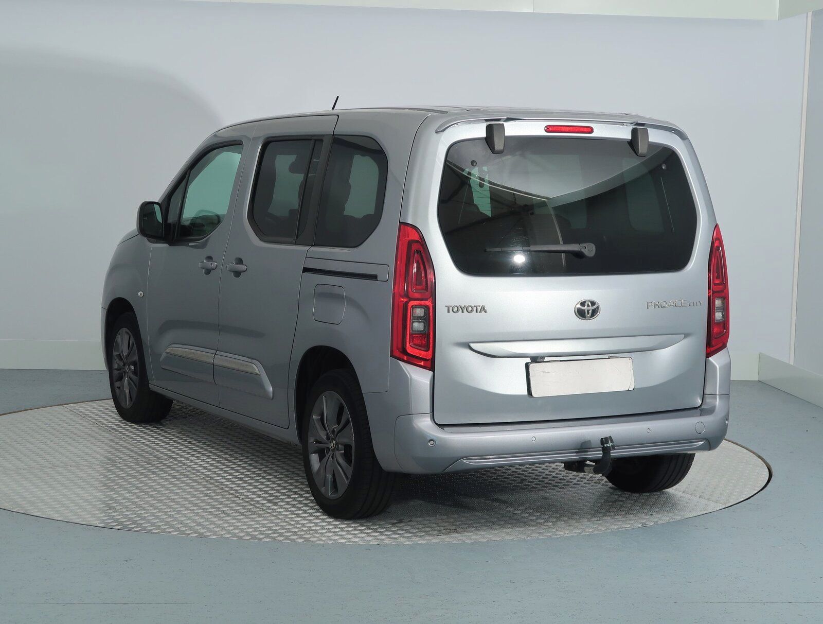 Toyota Proace City Verso, 1.2 T, Family, 5Míst, Klima - fotka 4