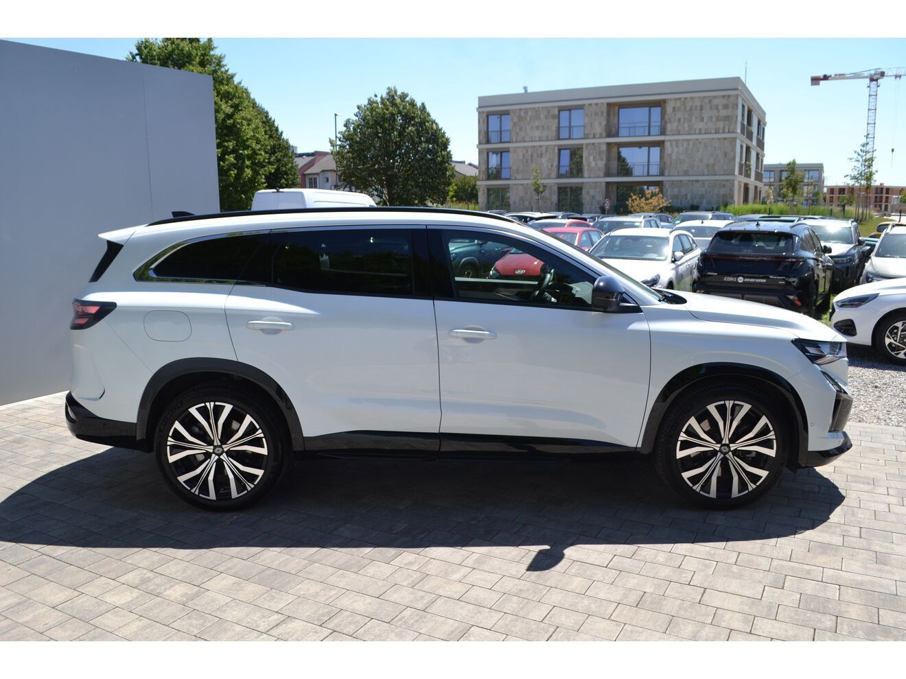 Renault Espace, ICONIC E-TECH FULL HYBRID 200k - fotka 6