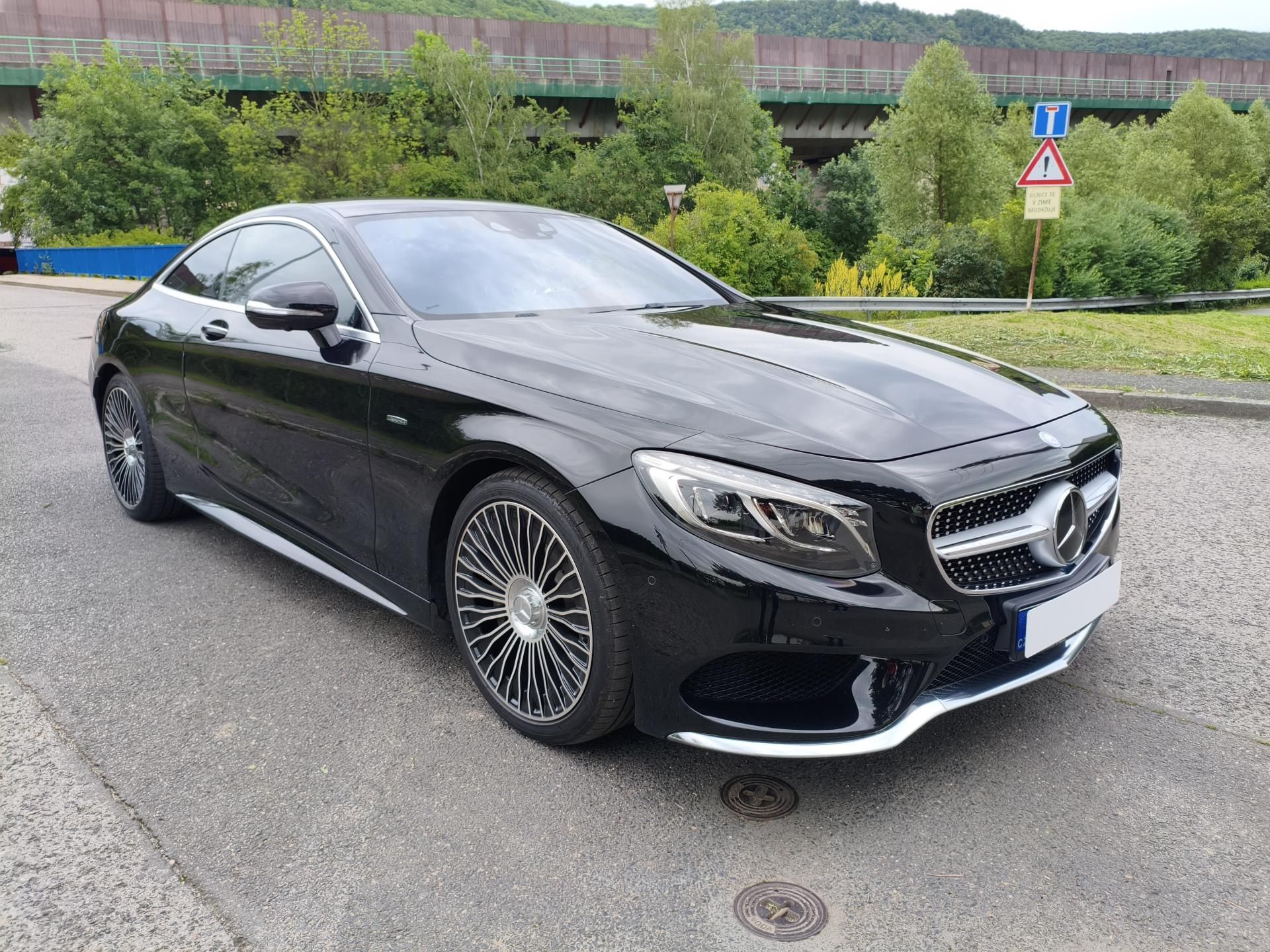 Mercedes-Benz Třídy S, 400 4-Matic kupé - fotka 4