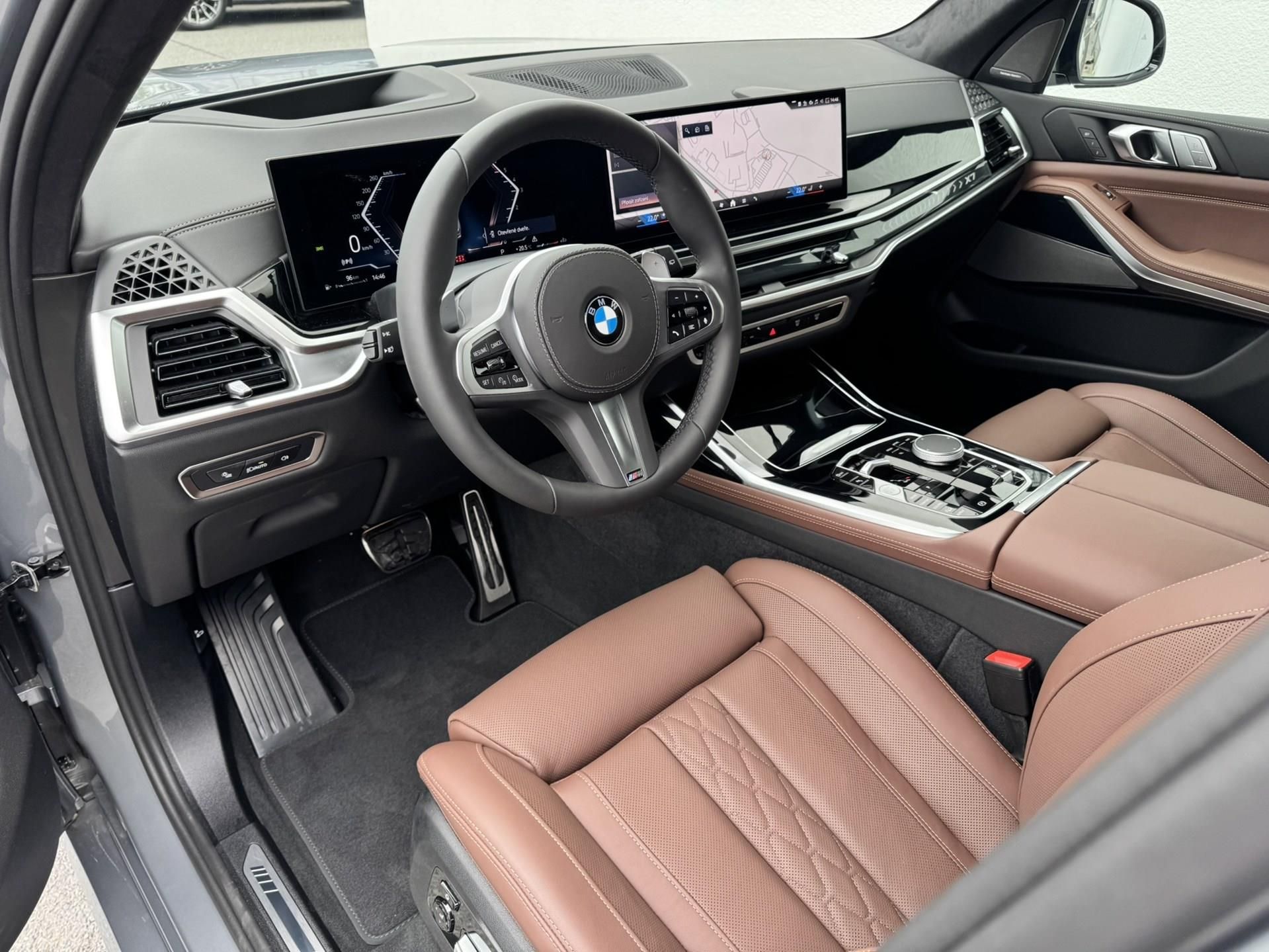 BMW X7, X7 xDrive40d - fotka 5