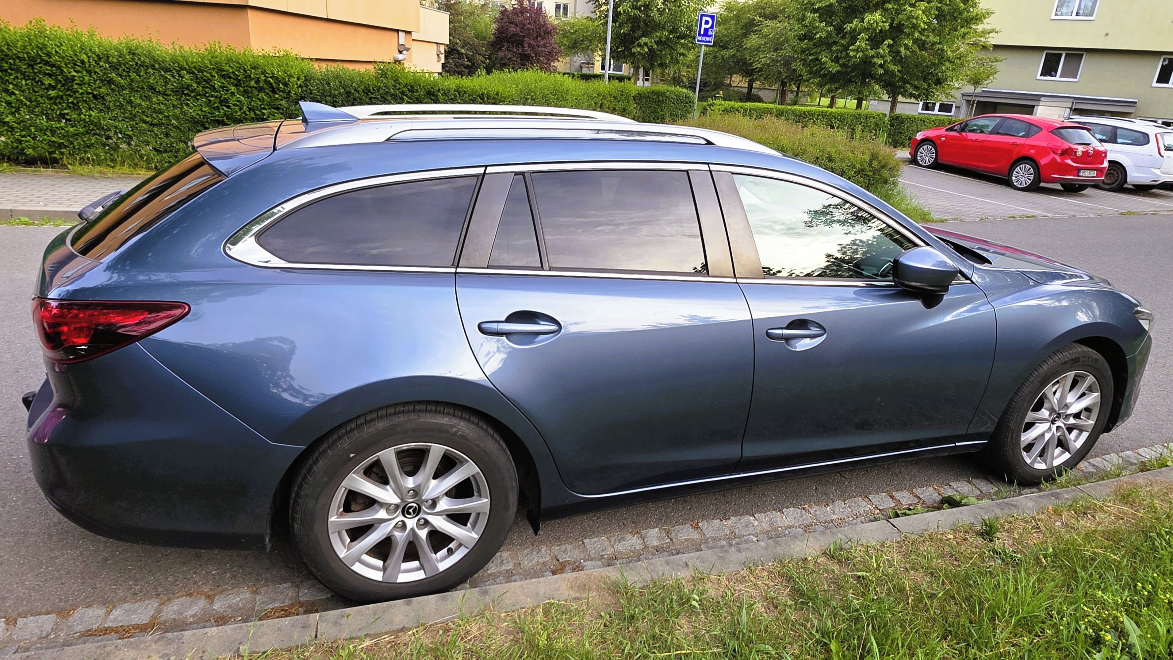 Mazda 6, kombi, automat, tažné - fotka 3