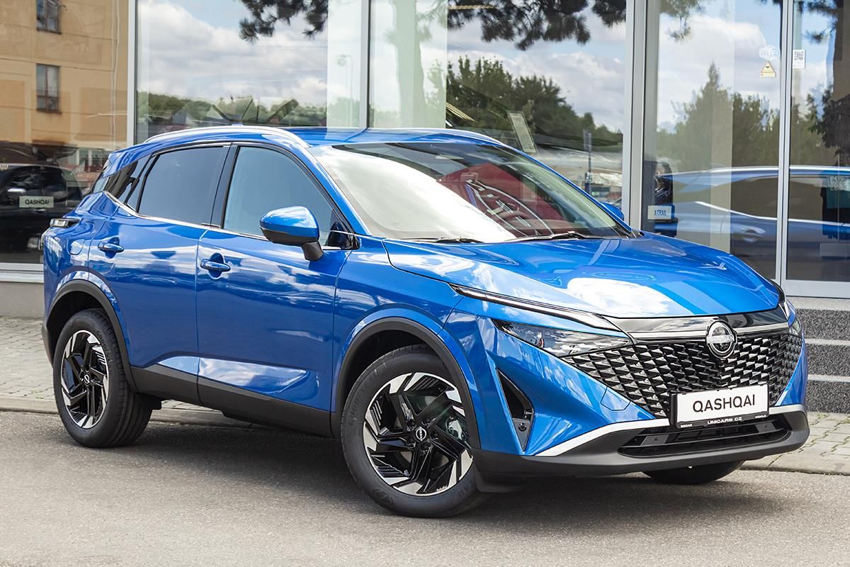 Nissan Qashqai, 1,3 DIG-T  X-TRONIC N-CONNECTA - fotka 3