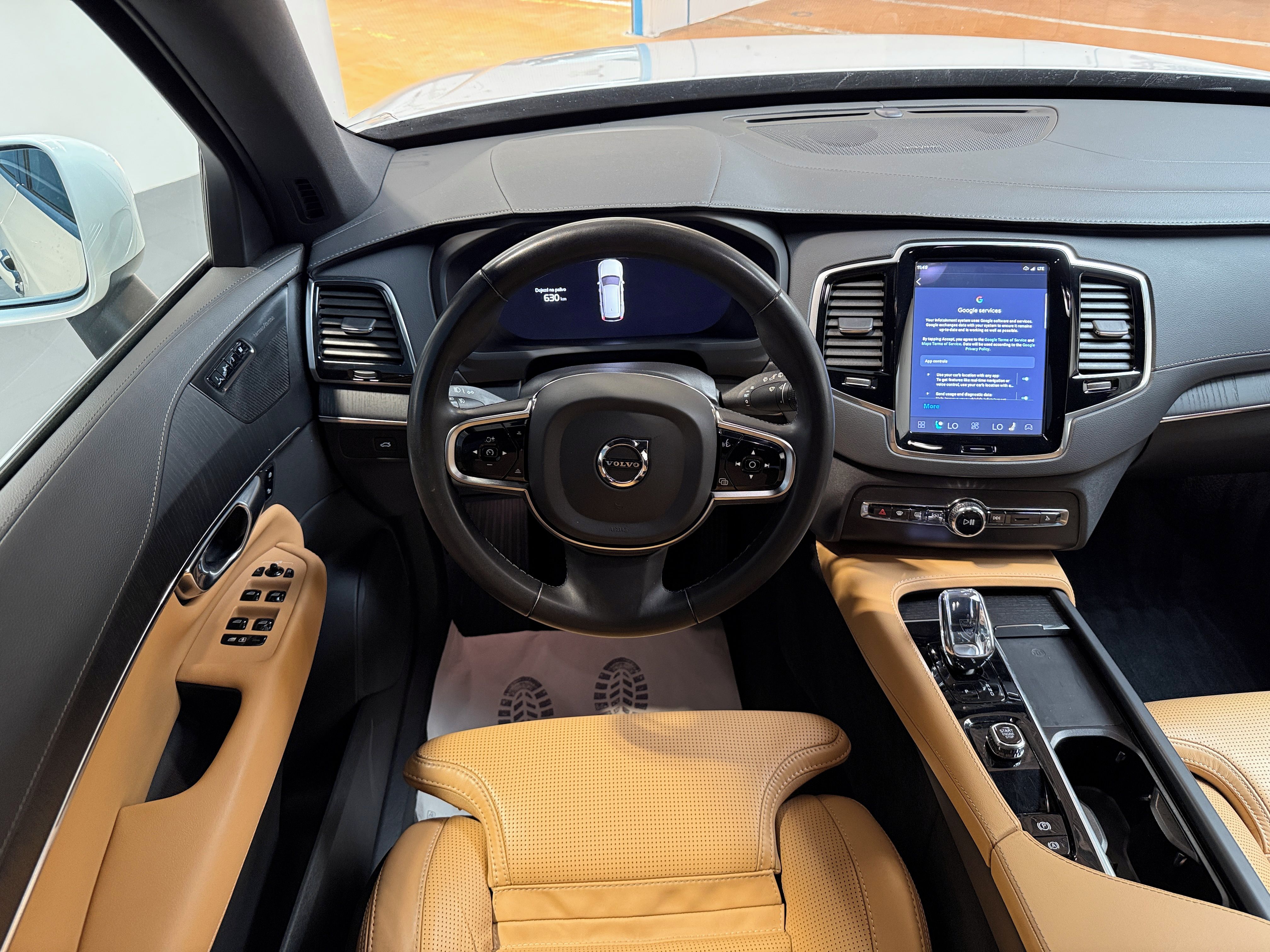 Volvo XC90, B5 AWD diesel Plus Bright Auto - fotka 6