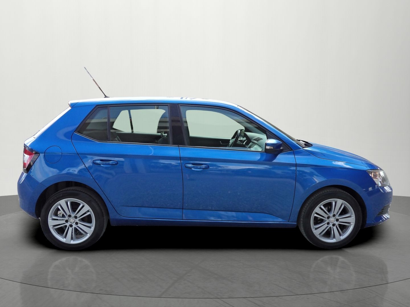 Škoda Fabia, 1.0MPi Ambition Alu Tempomat - fotka 5