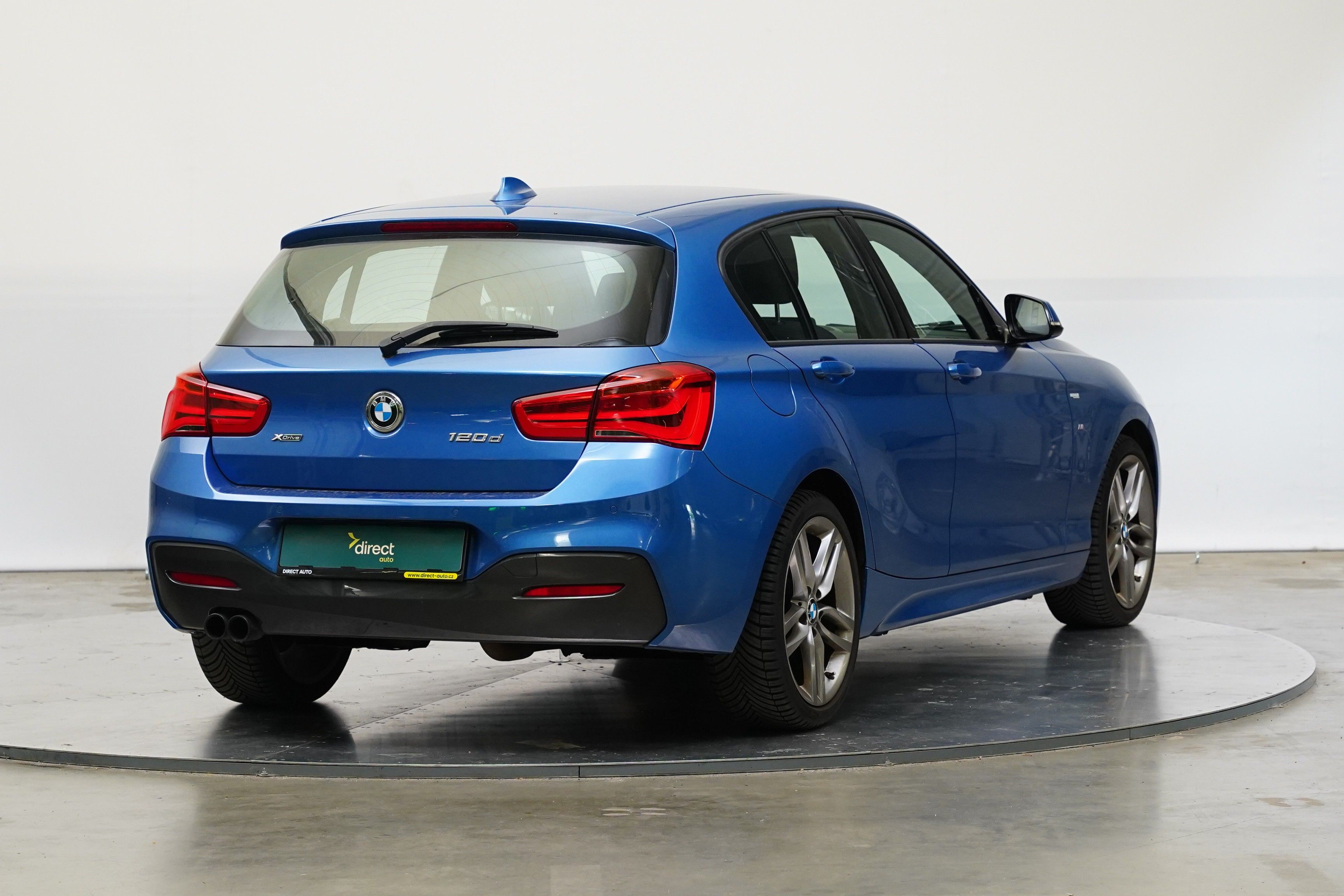 BMW Řada 1, 120d 140 kW xDrive M Sport - fotka 2