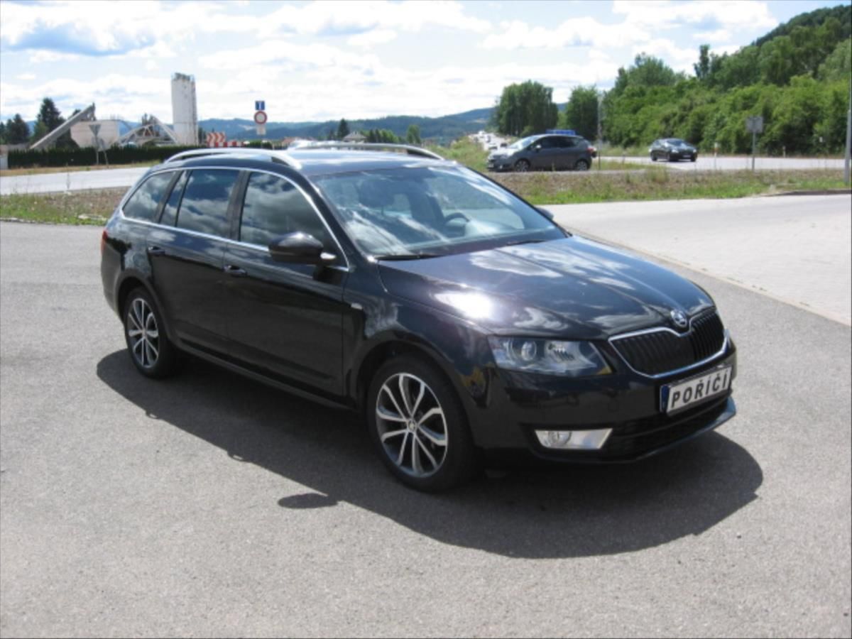 Škoda Octavia, 1,6 DSG Edittion - fotka 3