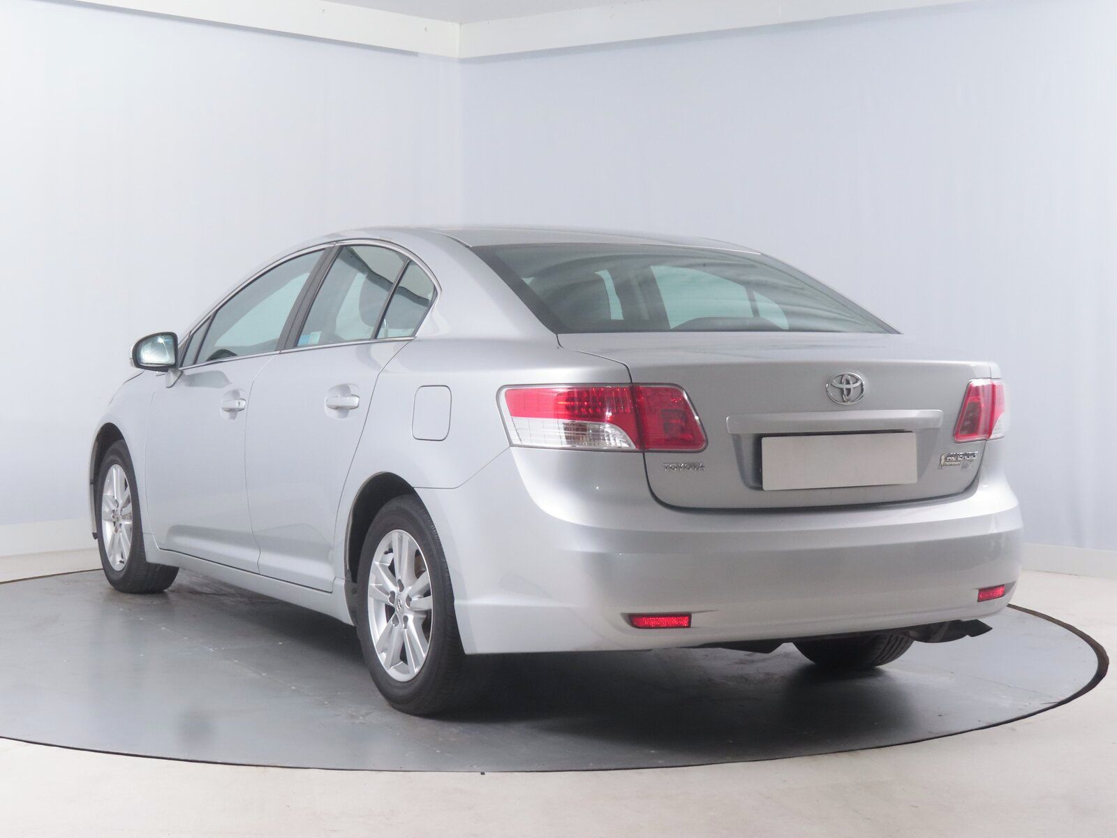 Toyota Avensis, 1.8 Valvematic, ČR,1.maj - fotka 4