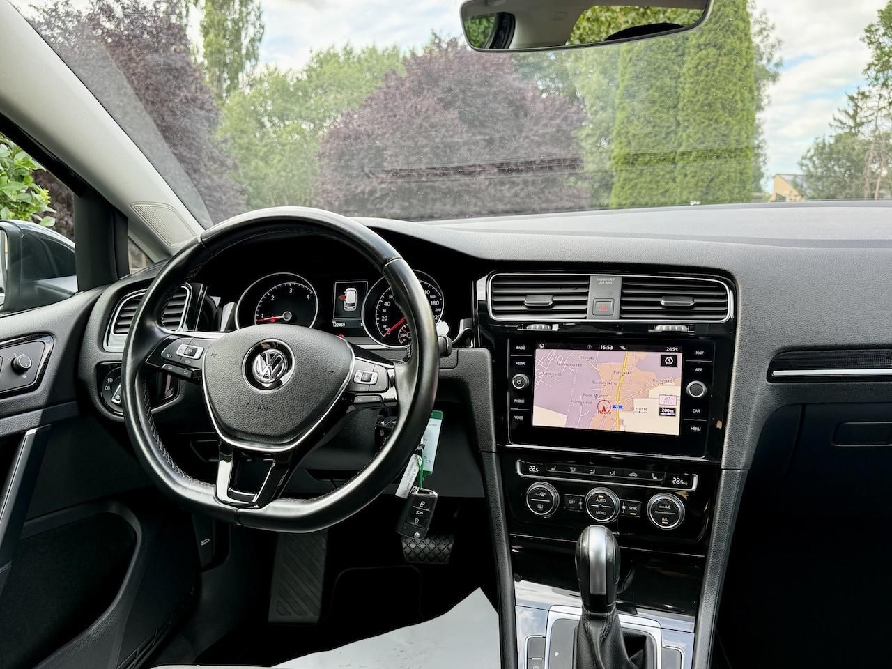 Volkswagen Golf Variant, 2,0TDi 110kW HIGHLINE DSG ČR - fotka 6