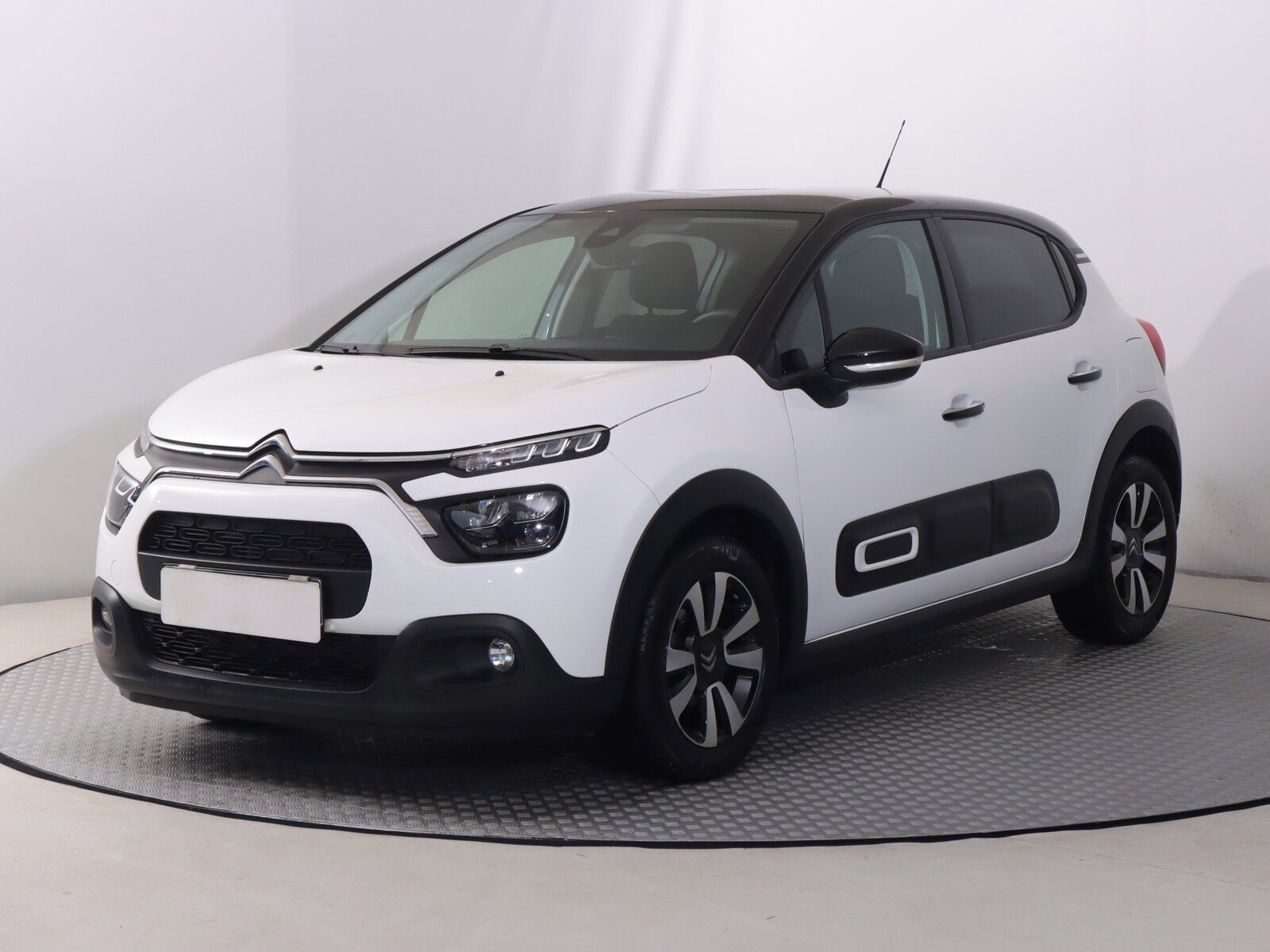 Citroën C3, 1.2 PureTech, Automat - fotka 2