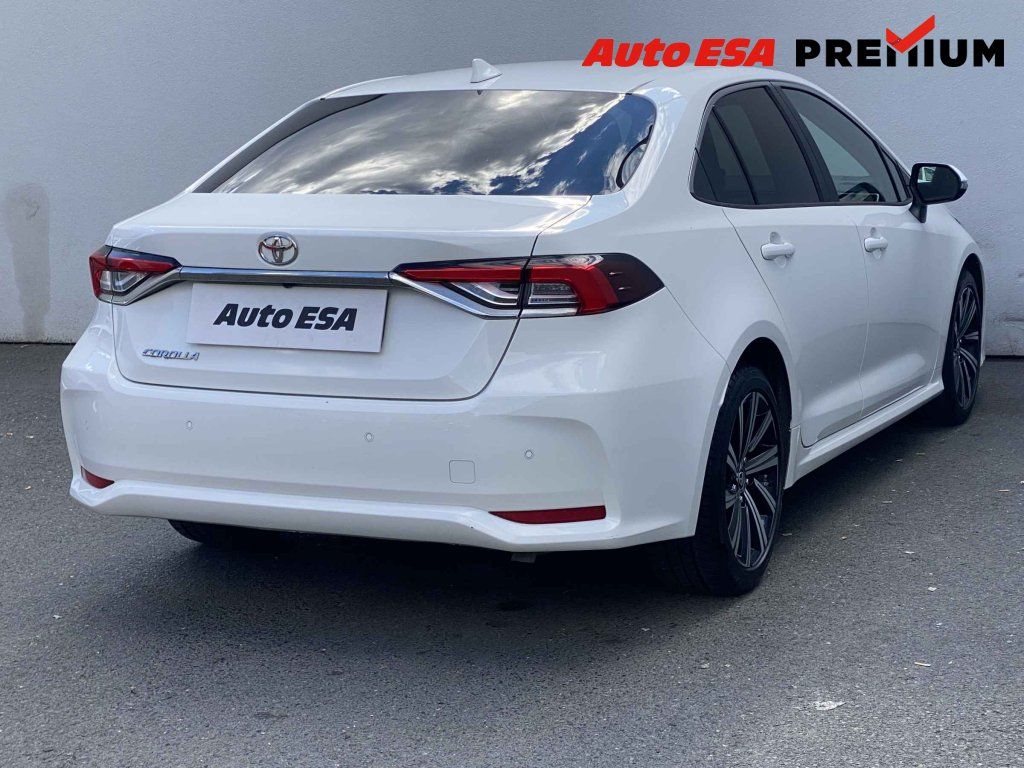Toyota Corolla, 1.5i,1.maj,ČR - fotka 4